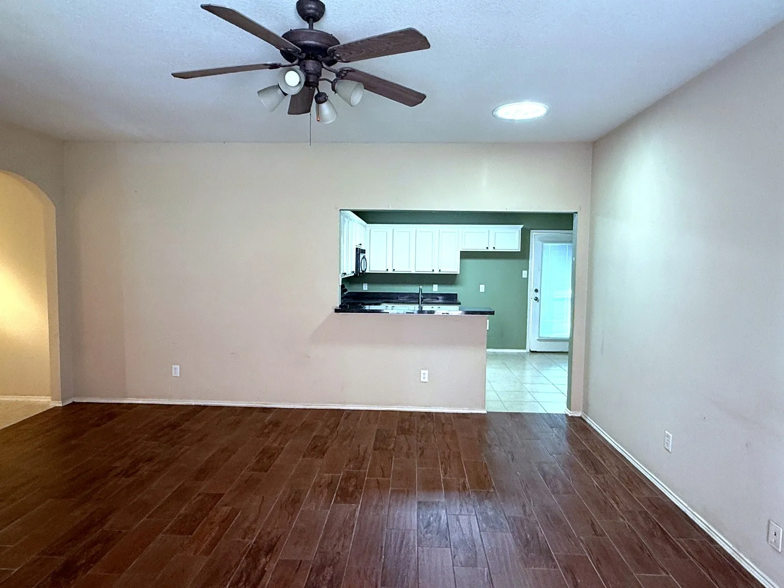 Single Family Residence For Rent in Denton County , 3901 Granby Lane, Flower Mound, Texas 75028, 3 Bedrooms, 2 Bathrooms, 2 Garage spaces, 1,437 Sqft, built in 2004, Preowned, Price $2,200, mls#21234996, Real Estate Agent in Flower Mound, Homes For Rent in Denton county, Homes For Rent in Flower Mound, Realtor in Flower Mound Texas, Real Estate Brokerage Independent Realty Texas, Luminita Cordes Realtor