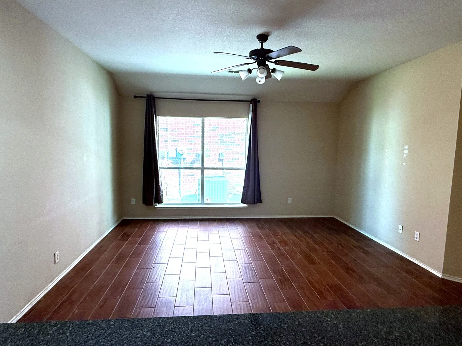 Single Family Residence For Rent in Denton County , 3901 Granby Lane, Flower Mound, Texas 75028, 3 Bedrooms, 2 Bathrooms, 2 Garage spaces, 1,437 Sqft, built in 2004, Preowned, Price $2,200, mls#21234996, Real Estate Agent in Flower Mound, Homes For Rent in Denton county, Homes For Rent in Flower Mound, Realtor in Flower Mound Texas, Real Estate Brokerage Independent Realty Texas, Luminita Cordes Realtor
