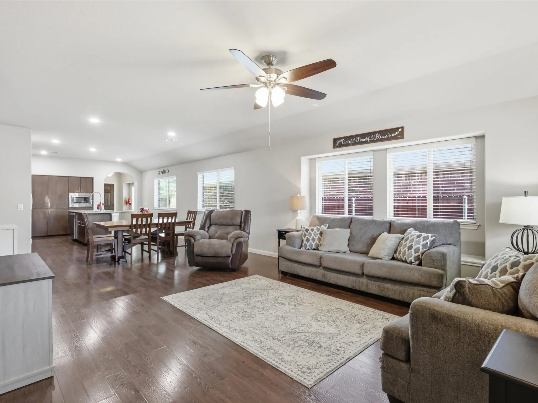 Single Family Residence For Sale in Collin County , 452 Harding Lane, Lavon, Texas 75166, 3 Bedroom, 2 Bathroom, 2 Garage spaces, 1,859 Sqft, built in 2015, Preowned, mls#21225478, Real Estate Agent in Lavon, Homes For Sale in Collin county, Homes For Sale in Lavon, Realtor in Lavon Texas, Real Estate Brokerage Independent Realty Texas, Luminita Cordes Realtor