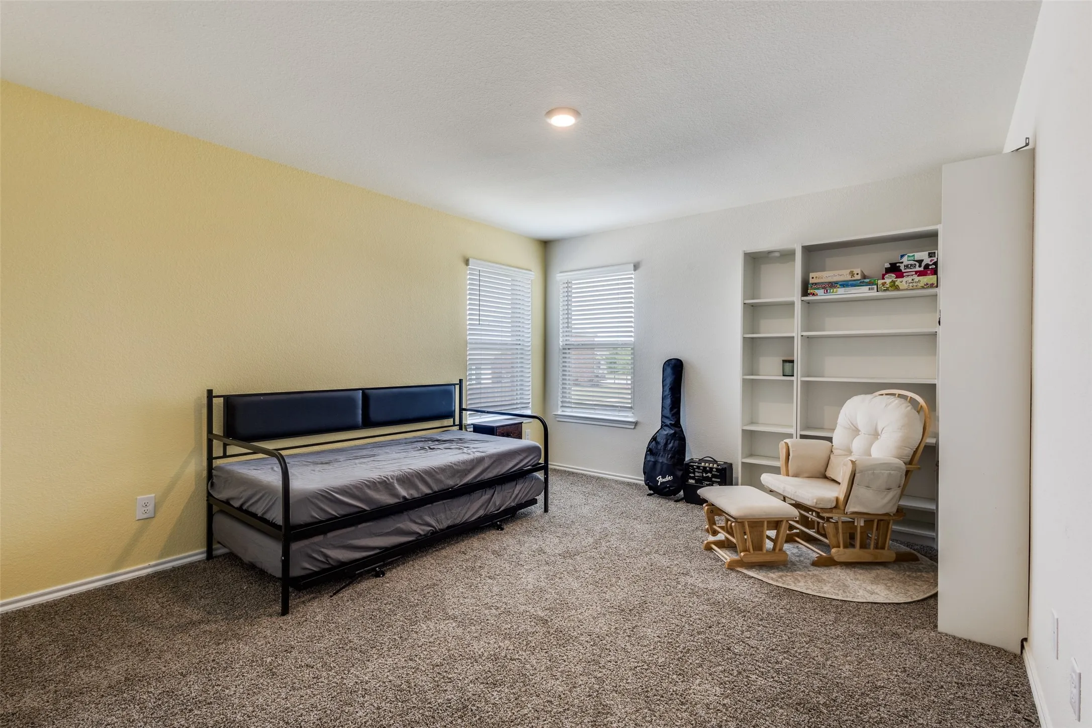 Single Family Residence For Sale in Collin County , 305 Ginger Avenue, Anna, Texas 75409, 4 Bedroom, 3 Bathroom, 2 Garage spaces, 2,158 Sqft, built in 2022, Preowned, mls#21233412, Real Estate Agent in Anna, Homes For Sale in Collin county, Homes For Sale in Anna, Realtor in Anna Texas, Real Estate Brokerage Independent Realty Texas, Luminita Cordes Realtor