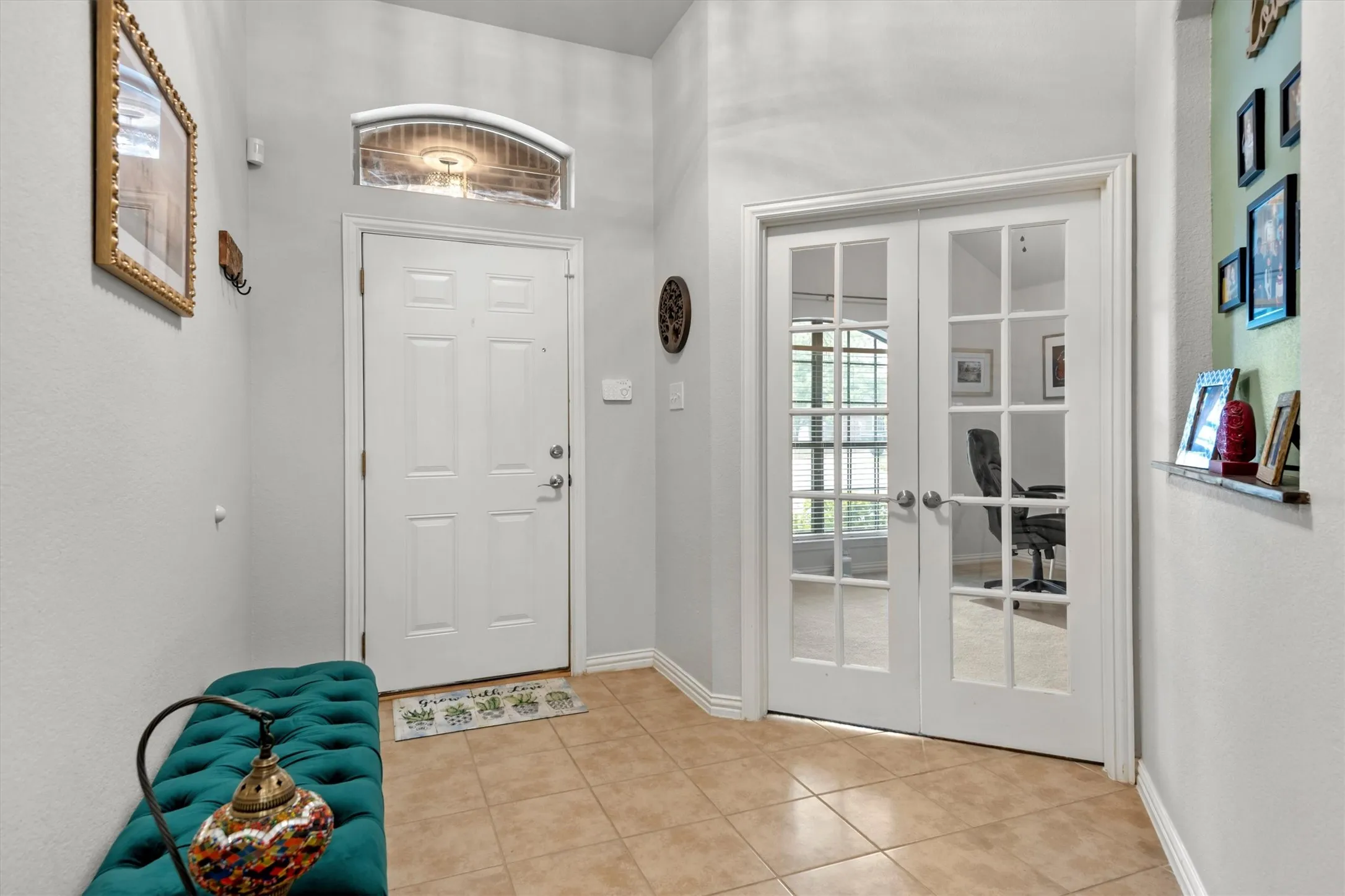 Single Family Residence For Sale in Ellis County , 201 Rawhide Street, Waxahachie, Texas 75165, 3 Bedroom, 2 Bathroom, 2 Garage spaces, 2,080 Sqft, built in 2007, mls#21235065, Real Estate Agent in Waxahachie, Homes For Sale in Ellis county, Homes For Sale in Waxahachie, Realtor in Waxahachie Texas, Real Estate Brokerage Independent Realty Texas, Luminita Cordes Realtor