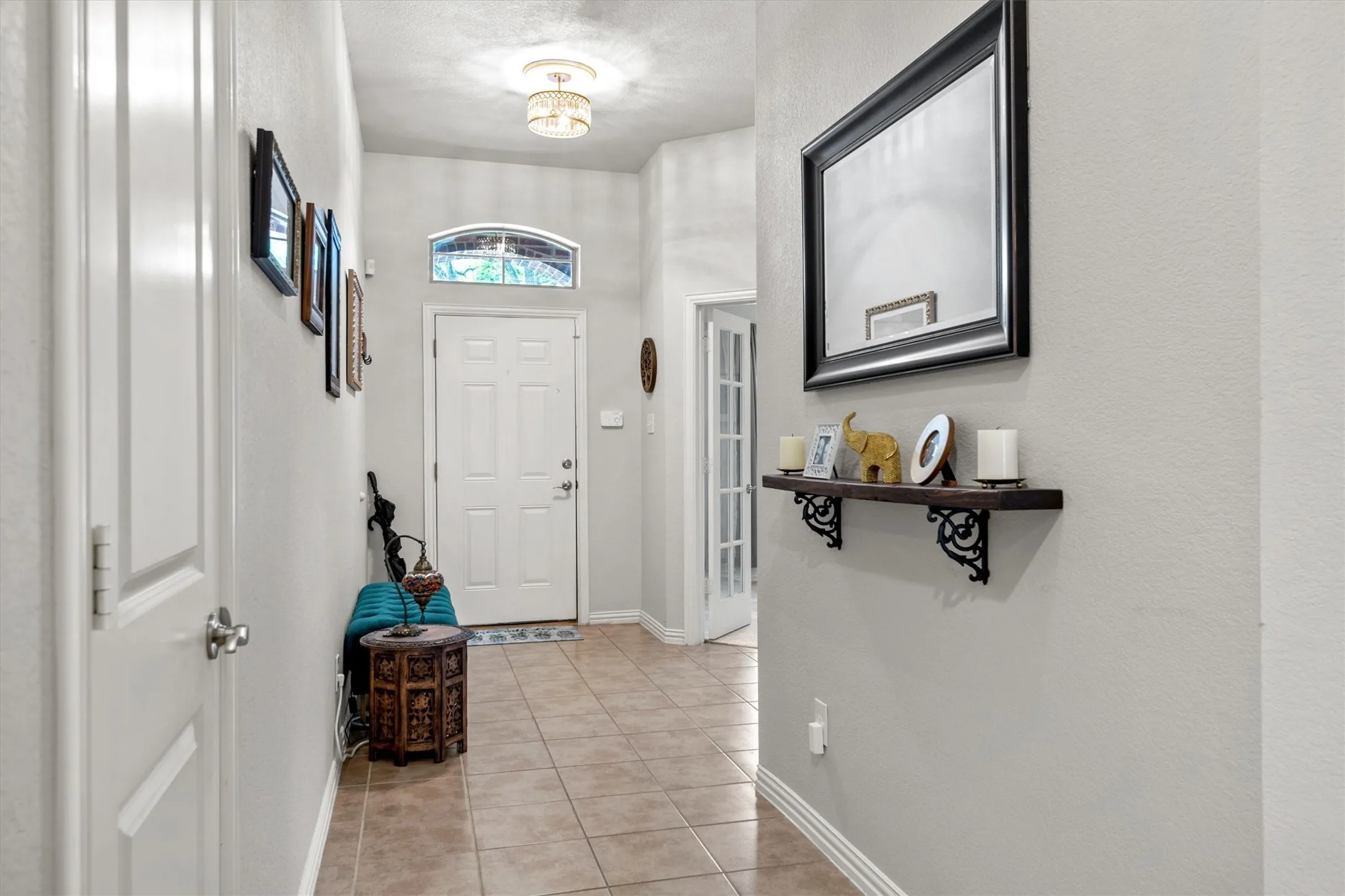 Single Family Residence For Sale in Ellis County , 201 Rawhide Street, Waxahachie, Texas 75165, 3 Bedroom, 2 Bathroom, 2 Garage spaces, 2,080 Sqft, built in 2007, mls#21235065, Real Estate Agent in Waxahachie, Homes For Sale in Ellis county, Homes For Sale in Waxahachie, Realtor in Waxahachie Texas, Real Estate Brokerage Independent Realty Texas, Luminita Cordes Realtor