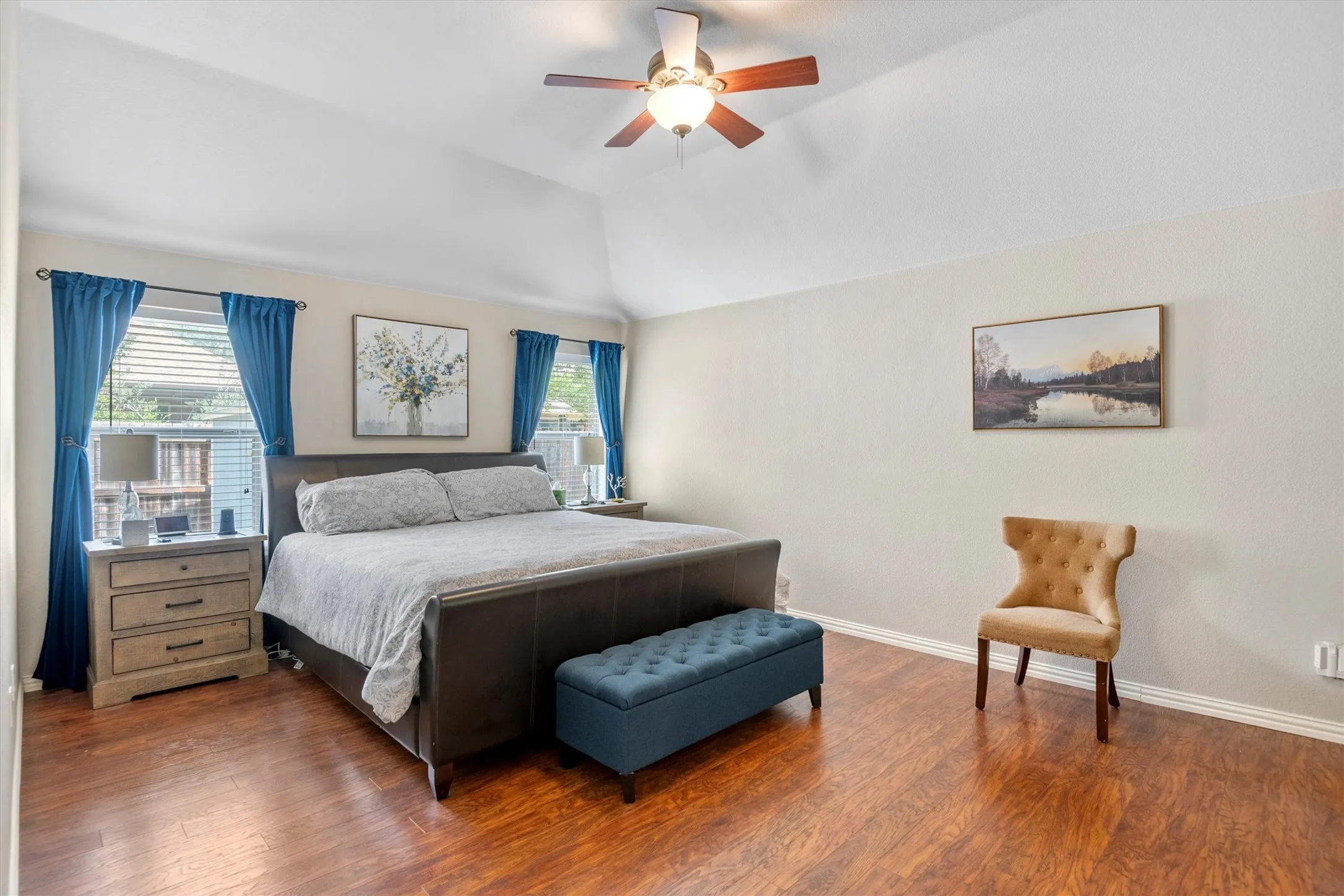 Single Family Residence For Sale in Ellis County , 201 Rawhide Street, Waxahachie, Texas 75165, 3 Bedroom, 2 Bathroom, 2 Garage spaces, 2,080 Sqft, built in 2007, mls#21235065, Real Estate Agent in Waxahachie, Homes For Sale in Ellis county, Homes For Sale in Waxahachie, Realtor in Waxahachie Texas, Real Estate Brokerage Independent Realty Texas, Luminita Cordes Realtor
