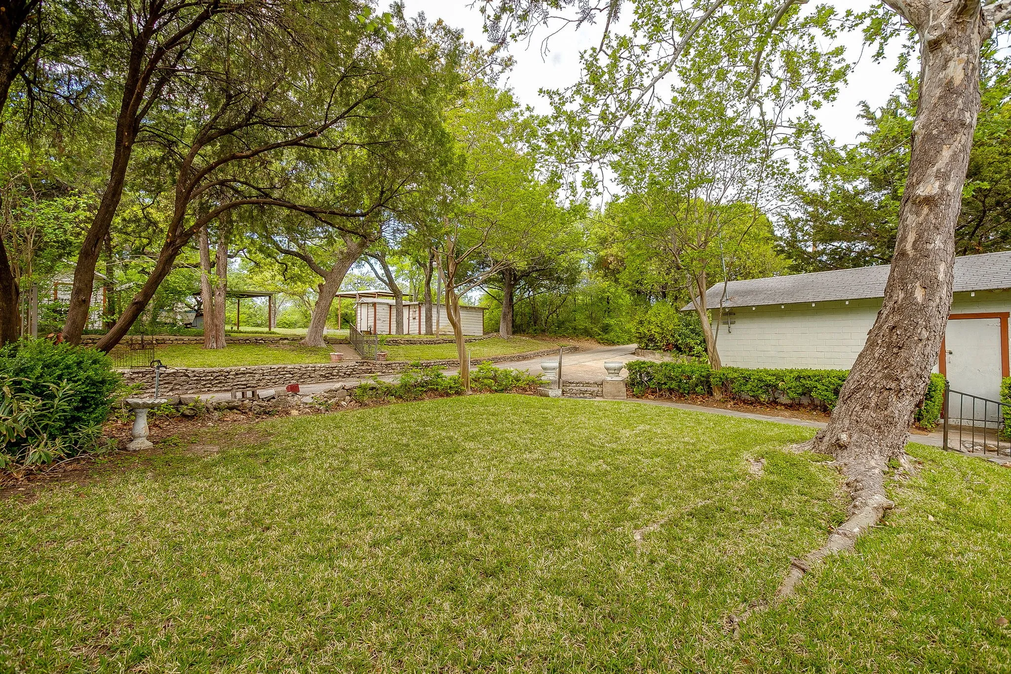Single Family Residence For Sale in Tarrant County , 8316 Heron Drive, Fort Worth, Texas 76108, 3 Bedroom, 2 Bathroom, 1 Garage spaces, 1,660 Sqft, built in 1948, mls#21233863, Real Estate Agent in Fort Worth, Homes For Sale in Tarrant county, Homes For Sale in Fort Worth, Realtor in Fort Worth Texas, Real Estate Brokerage Independent Realty Texas, Luminita Cordes Realtor