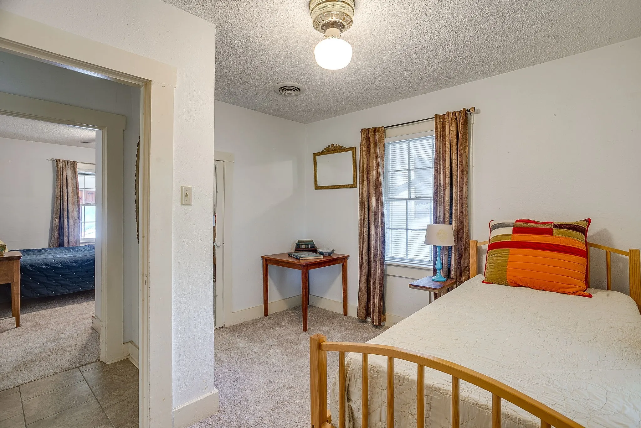 Single Family Residence For Sale in Tarrant County , 8316 Heron Drive, Fort Worth, Texas 76108, 3 Bedroom, 2 Bathroom, 1 Garage spaces, 1,660 Sqft, built in 1948, mls#21233863, Real Estate Agent in Fort Worth, Homes For Sale in Tarrant county, Homes For Sale in Fort Worth, Realtor in Fort Worth Texas, Real Estate Brokerage Independent Realty Texas, Luminita Cordes Realtor