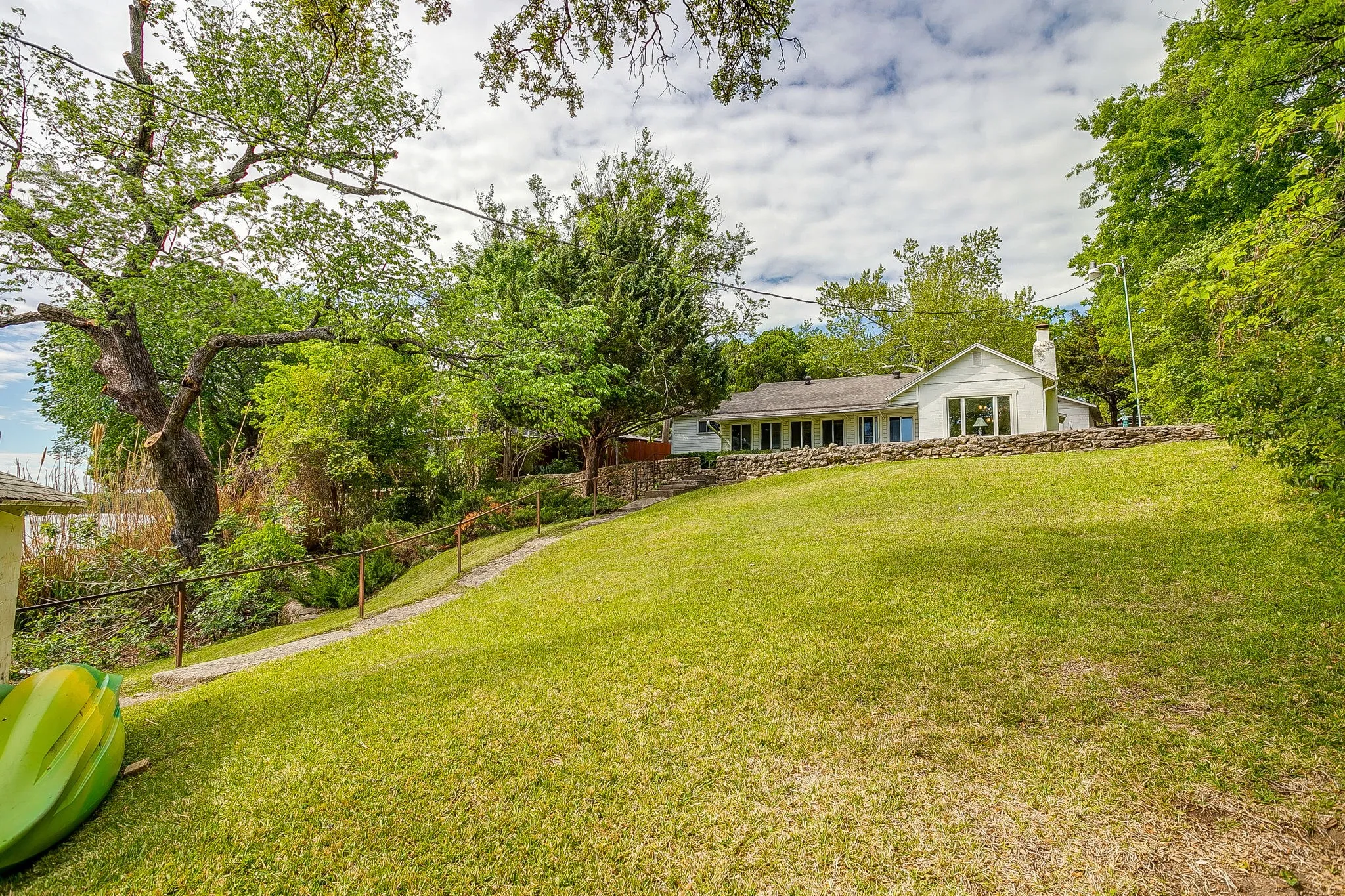 Single Family Residence For Sale in Tarrant County , 8316 Heron Drive, Fort Worth, Texas 76108, 3 Bedroom, 2 Bathroom, 1 Garage spaces, 1,660 Sqft, built in 1948, mls#21233863, Real Estate Agent in Fort Worth, Homes For Sale in Tarrant county, Homes For Sale in Fort Worth, Realtor in Fort Worth Texas, Real Estate Brokerage Independent Realty Texas, Luminita Cordes Realtor