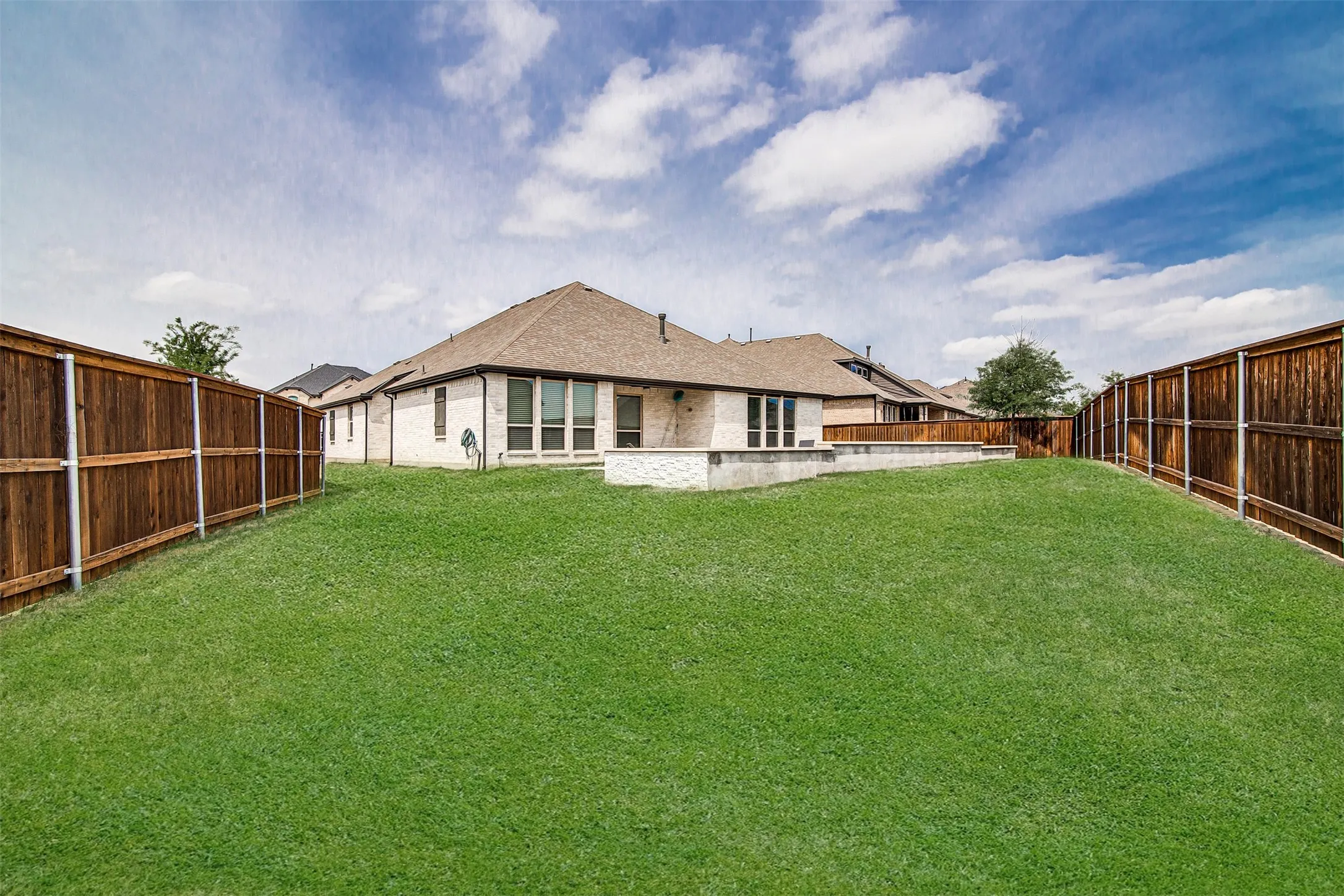 Single Family Residence For Sale in Johnson County , 1627 Banded Ledge Drive, Mansfield, Texas 76063, 4 Bedroom, 3 Bathroom, 2 Garage spaces, 2,955 Sqft, built in 2022, mls#21233519, Real Estate Agent in Mansfield, Homes For Sale in Johnson county, Homes For Sale in Mansfield, Realtor in Mansfield Texas, Real Estate Brokerage Independent Realty Texas, Luminita Cordes Realtor
