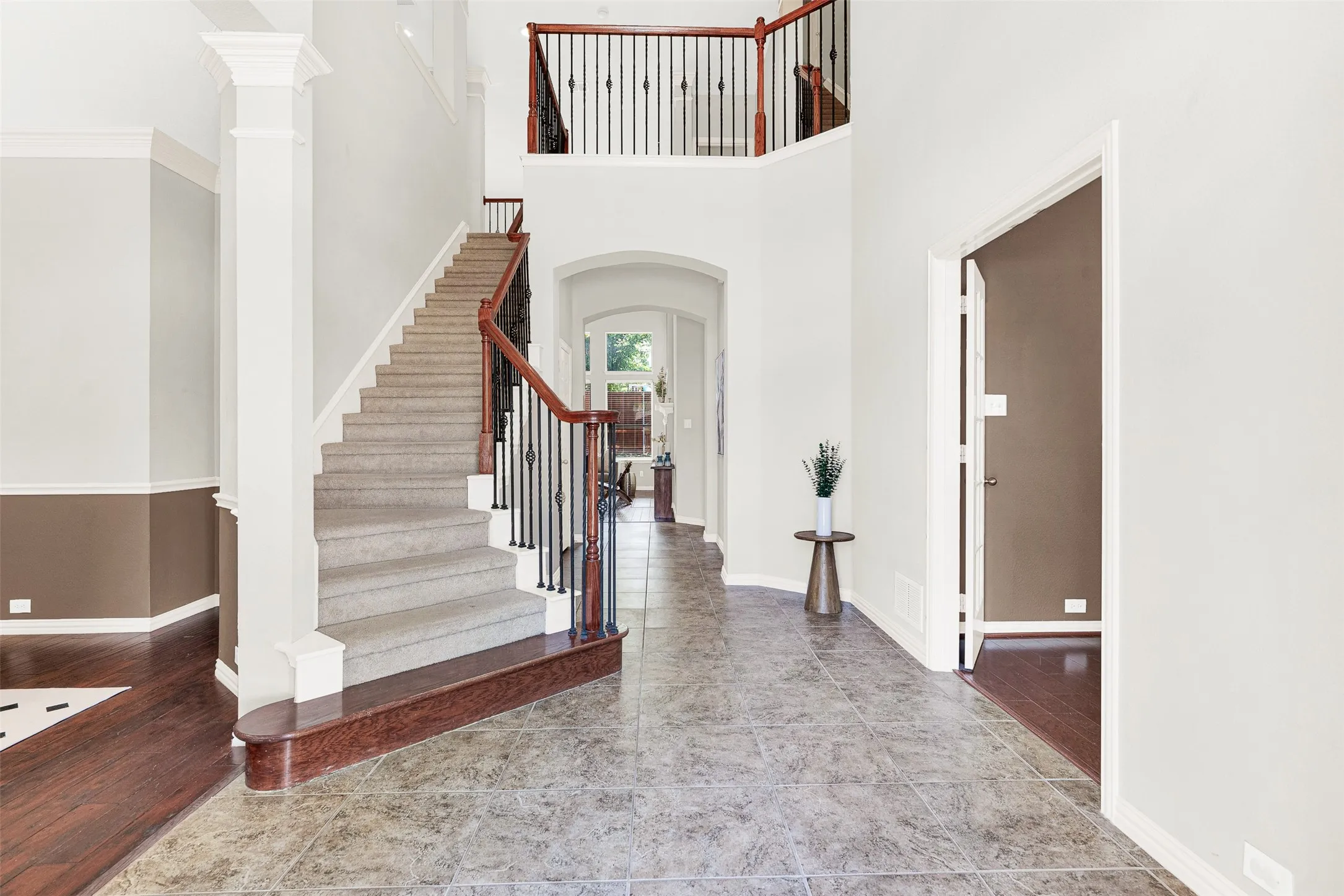 Single Family Residence For Sale in Collin County , 1020 Oriole Drive, Murphy, Texas 75094, 4 Bedroom, 5 Bathroom, 3 Garage spaces, 4,103 Sqft, built in 2006, mls#21230626, Real Estate Agent in Murphy, Homes For Sale in Collin county, Homes For Sale in Murphy, Realtor in Murphy Texas, Real Estate Brokerage Independent Realty Texas, Luminita Cordes Realtor