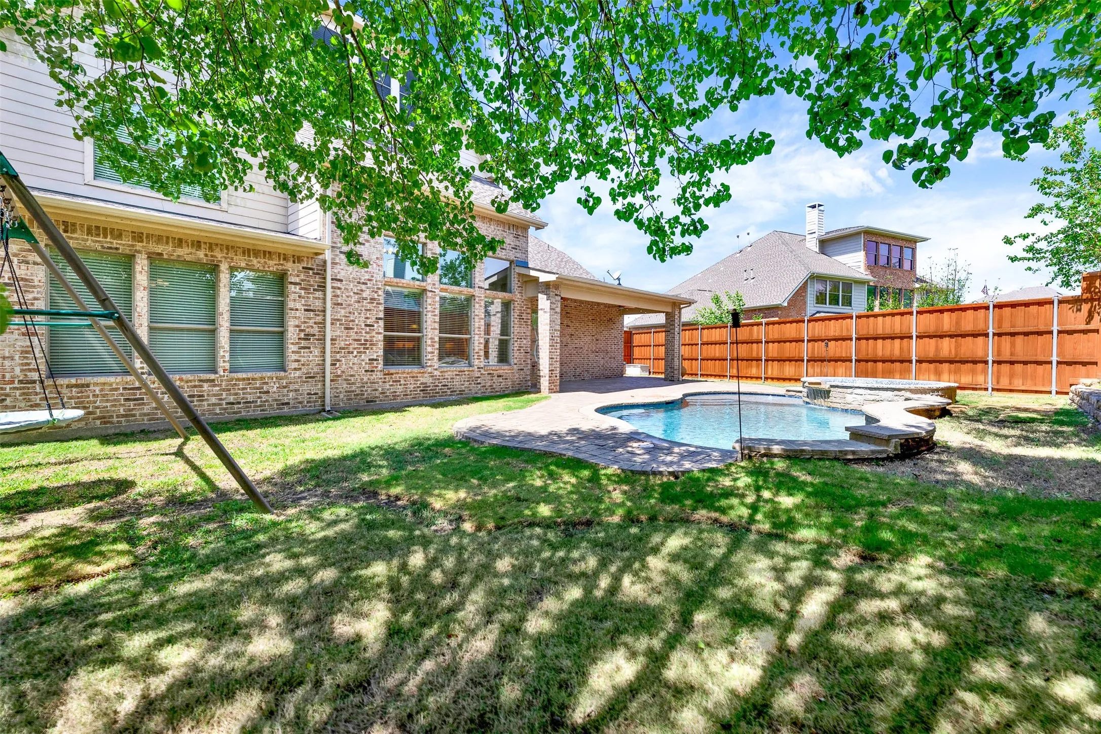 Single Family Residence For Sale in Collin County , 1020 Oriole Drive, Murphy, Texas 75094, 4 Bedroom, 5 Bathroom, 3 Garage spaces, 4,103 Sqft, built in 2006, mls#21230626, Real Estate Agent in Murphy, Homes For Sale in Collin county, Homes For Sale in Murphy, Realtor in Murphy Texas, Real Estate Brokerage Independent Realty Texas, Luminita Cordes Realtor