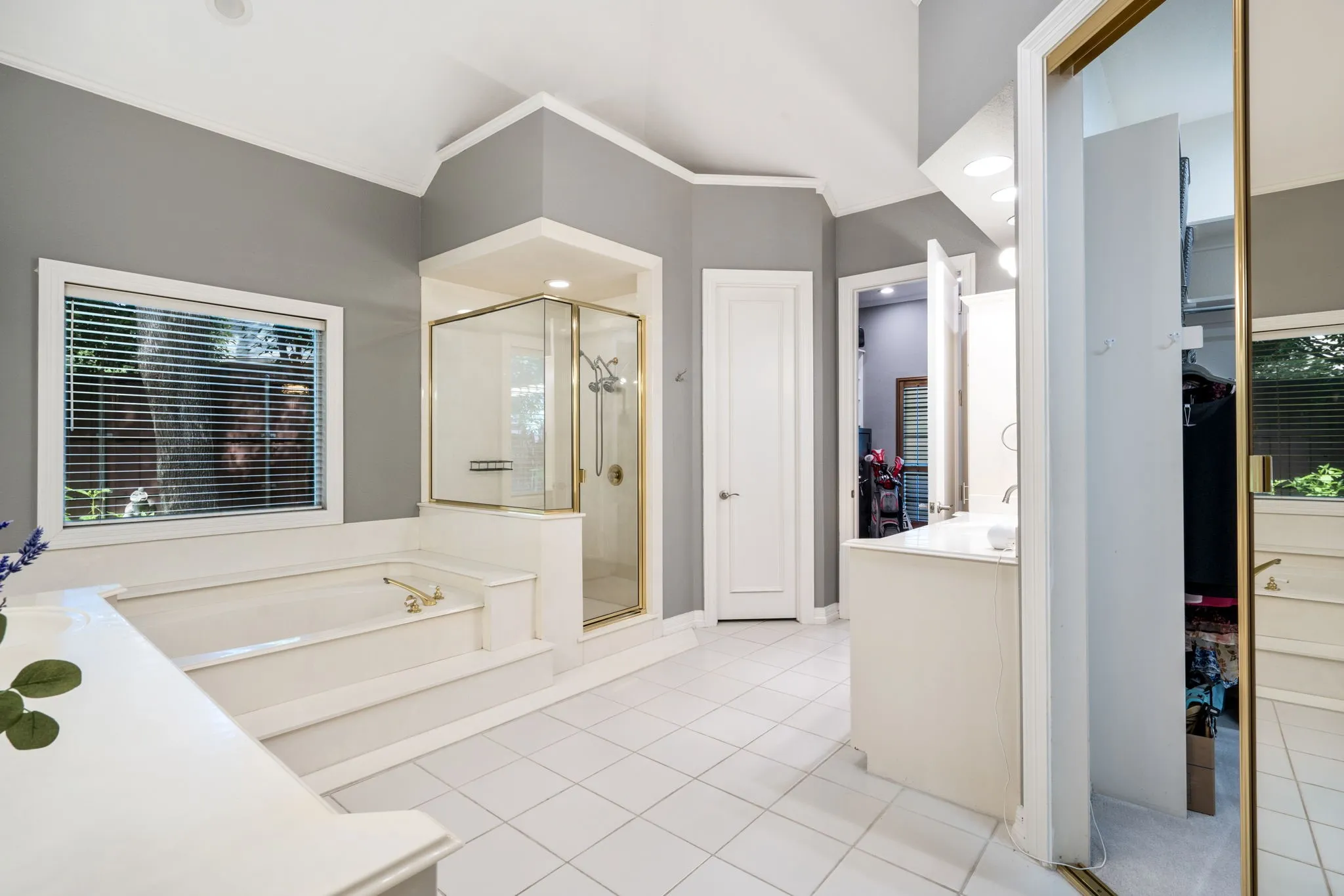 Single Family Residence For Sale in Collin County , 4637 Gladys Court, Plano, Texas 75093, 4 Bedroom, 5 Bathroom, 2 Garage spaces, 4,320 Sqft, built in 1990, Preowned, mls#21222111, Real Estate Agent in Plano, Homes For Sale in Collin county, Homes For Sale in Plano, Realtor in Plano Texas, Real Estate Brokerage Independent Realty Texas, Luminita Cordes Realtor