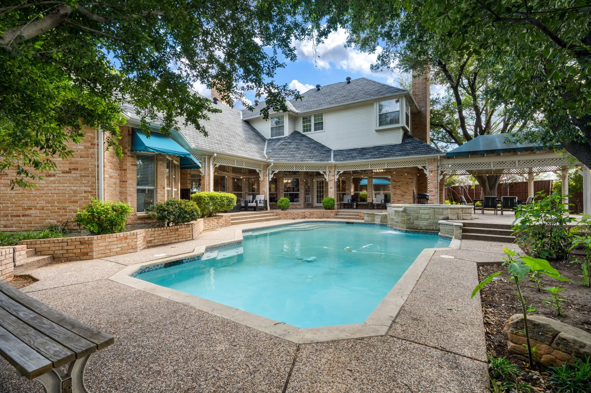 Single Family Residence For Sale in Collin County , 4637 Gladys Court, Plano, Texas 75093, 4 Bedroom, 5 Bathroom, 2 Garage spaces, 4,320 Sqft, built in 1990, Preowned, mls#21222111, Real Estate Agent in Plano, Homes For Sale in Collin county, Homes For Sale in Plano, Realtor in Plano Texas, Real Estate Brokerage Independent Realty Texas, Luminita Cordes Realtor