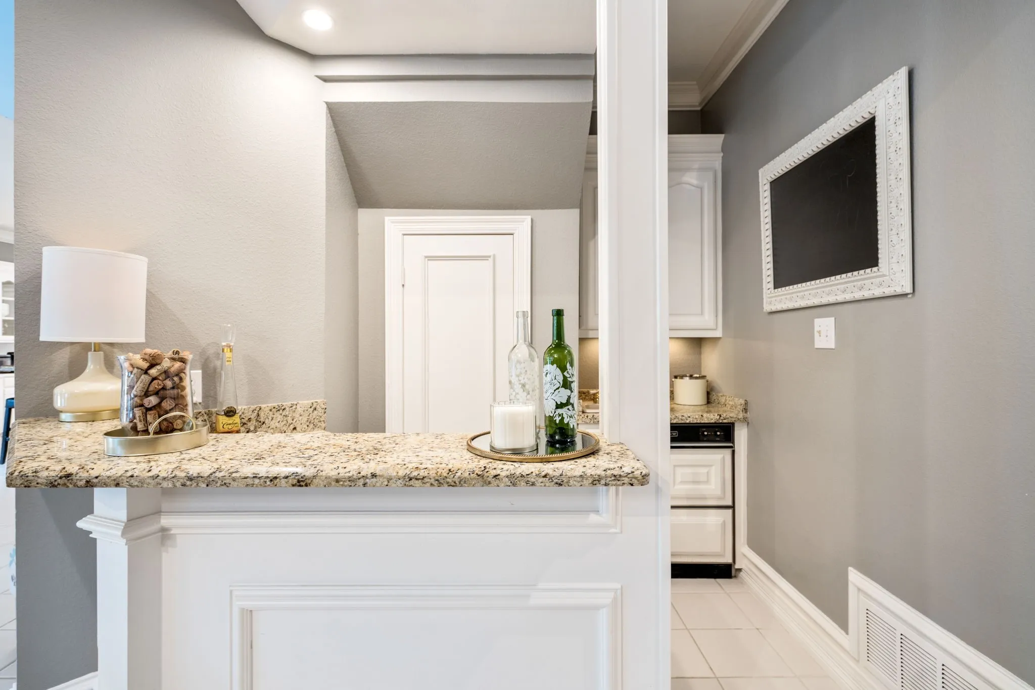 Single Family Residence For Sale in Collin County , 4637 Gladys Court, Plano, Texas 75093, 4 Bedroom, 5 Bathroom, 2 Garage spaces, 4,320 Sqft, built in 1990, Preowned, mls#21222111, Real Estate Agent in Plano, Homes For Sale in Collin county, Homes For Sale in Plano, Realtor in Plano Texas, Real Estate Brokerage Independent Realty Texas, Luminita Cordes Realtor