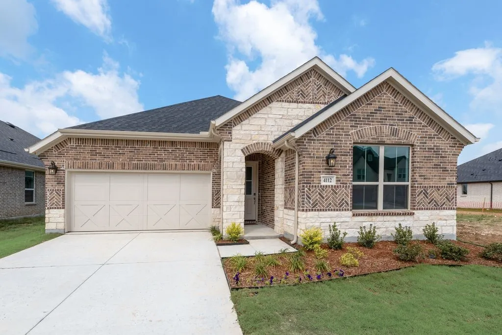 Single Family Residence For Sale in Denton County , 4112 Blackbird Avenue, Little Elm, Texas 75068, 4 Bedroom, 2 Bathroom, 2 Garage spaces, 2,032 Sqft, built in 2026, New Construction - Complete, mls#21235160, Real Estate Agent in Little Elm, Homes For Sale in Denton county, Homes For Sale in Little Elm, Realtor in Little Elm Texas, Real Estate Brokerage Independent Realty Texas, Luminita Cordes Realtor