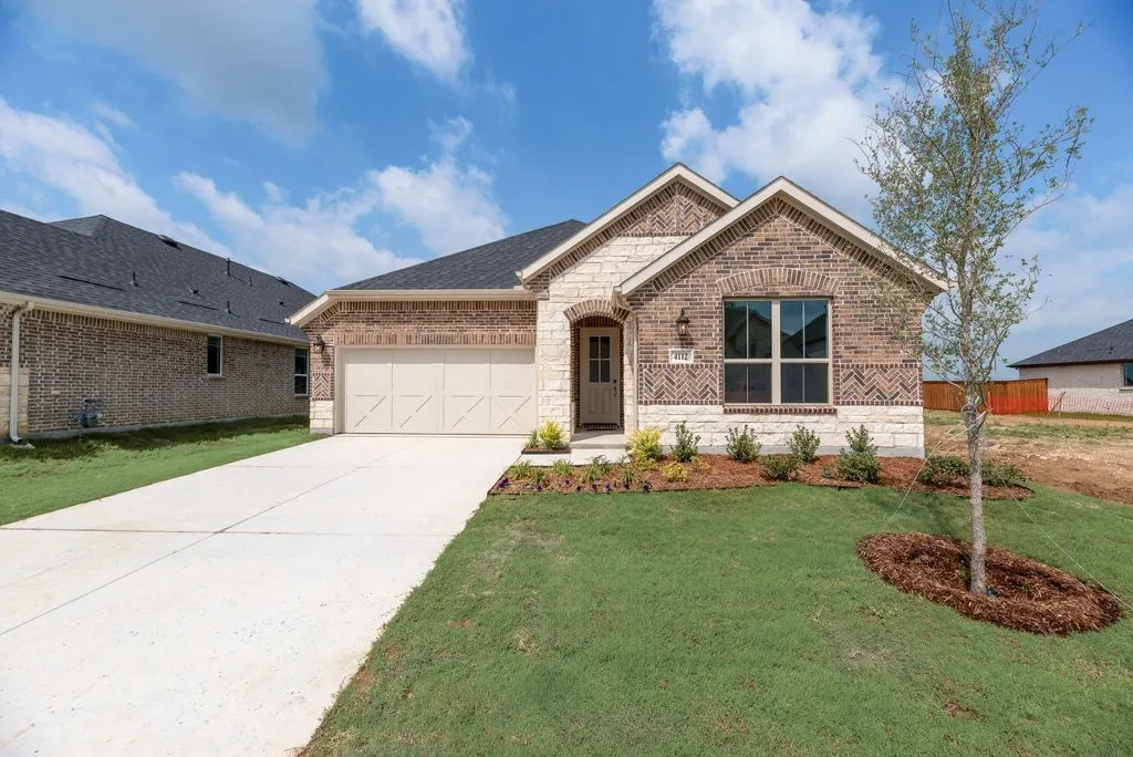 Single Family Residence For Sale in Denton County , 4112 Blackbird Avenue, Little Elm, Texas 75068, 4 Bedroom, 2 Bathroom, 2 Garage spaces, 2,032 Sqft, built in 2026, New Construction - Complete, mls#21235160, Real Estate Agent in Little Elm, Homes For Sale in Denton county, Homes For Sale in Little Elm, Realtor in Little Elm Texas, Real Estate Brokerage Independent Realty Texas, Luminita Cordes Realtor