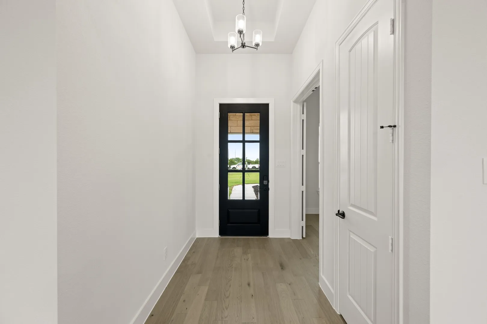 Single Family Residence For Sale in Parker County , 157 Fan Mill Trail, Weatherford, Texas 76085, 4 Bedroom, 3 Bathroom, 2 Garage spaces, 2,474 Sqft, built in 2024, New Construction - Complete, mls#21234704, Real Estate Agent in Weatherford, Homes For Sale in Parker county, Homes For Sale in Weatherford, Realtor in Weatherford Texas, Real Estate Brokerage Independent Realty Texas, Luminita Cordes Realtor