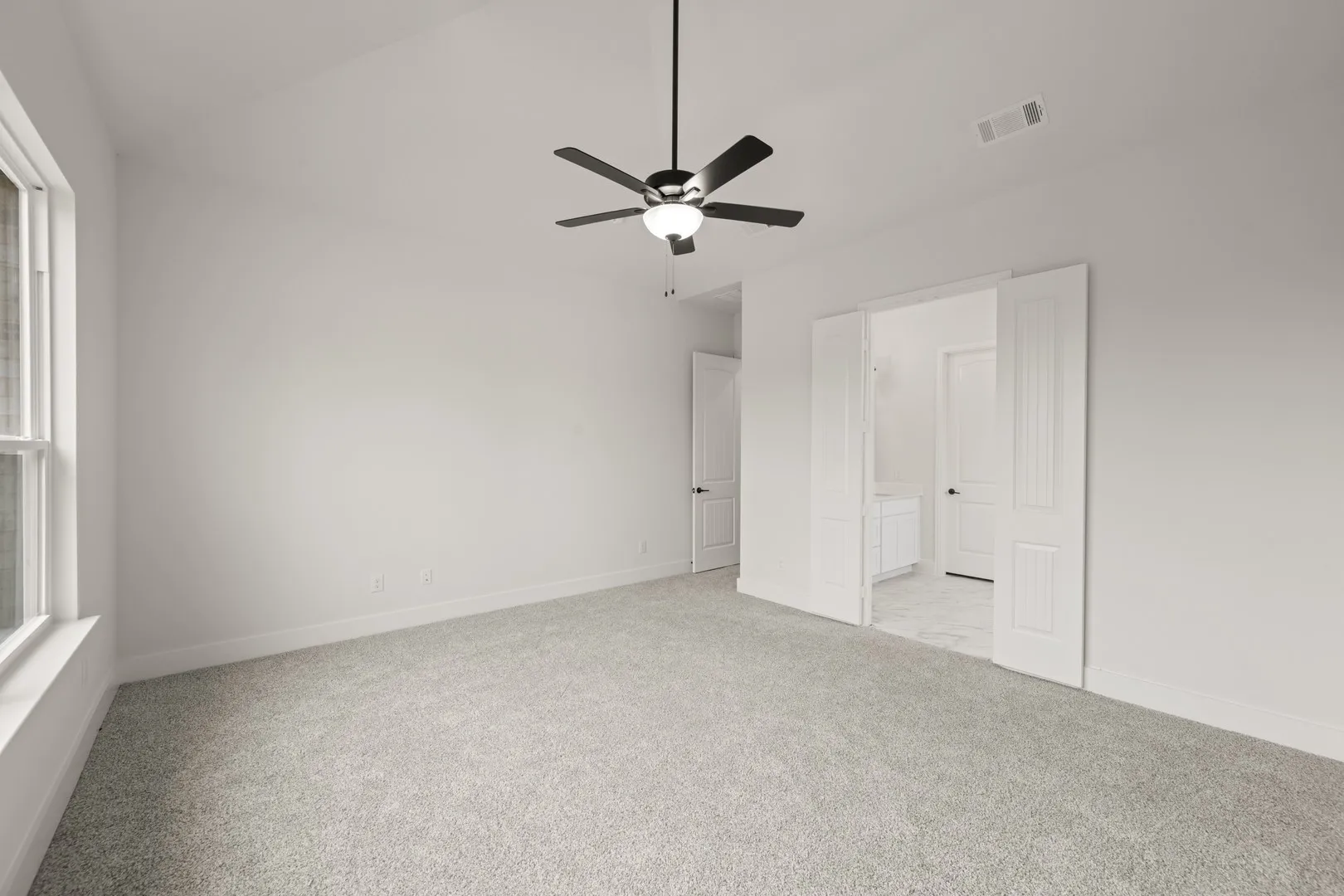 Single Family Residence For Sale in Parker County , 157 Fan Mill Trail, Weatherford, Texas 76085, 4 Bedroom, 3 Bathroom, 2 Garage spaces, 2,474 Sqft, built in 2024, New Construction - Complete, mls#21234704, Real Estate Agent in Weatherford, Homes For Sale in Parker county, Homes For Sale in Weatherford, Realtor in Weatherford Texas, Real Estate Brokerage Independent Realty Texas, Luminita Cordes Realtor