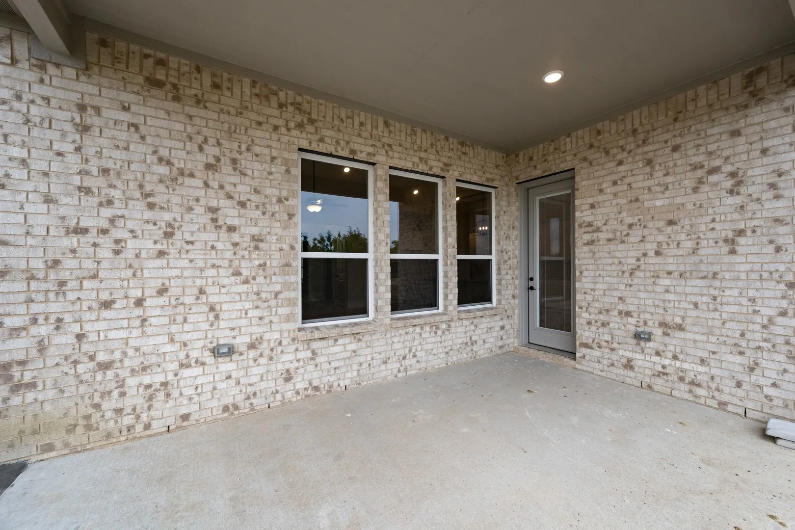Single Family Residence For Sale in Parker County , 157 Fan Mill Trail, Weatherford, Texas 76085, 4 Bedroom, 3 Bathroom, 2 Garage spaces, 2,474 Sqft, built in 2024, New Construction - Complete, mls#21234704, Real Estate Agent in Weatherford, Homes For Sale in Parker county, Homes For Sale in Weatherford, Realtor in Weatherford Texas, Real Estate Brokerage Independent Realty Texas, Luminita Cordes Realtor