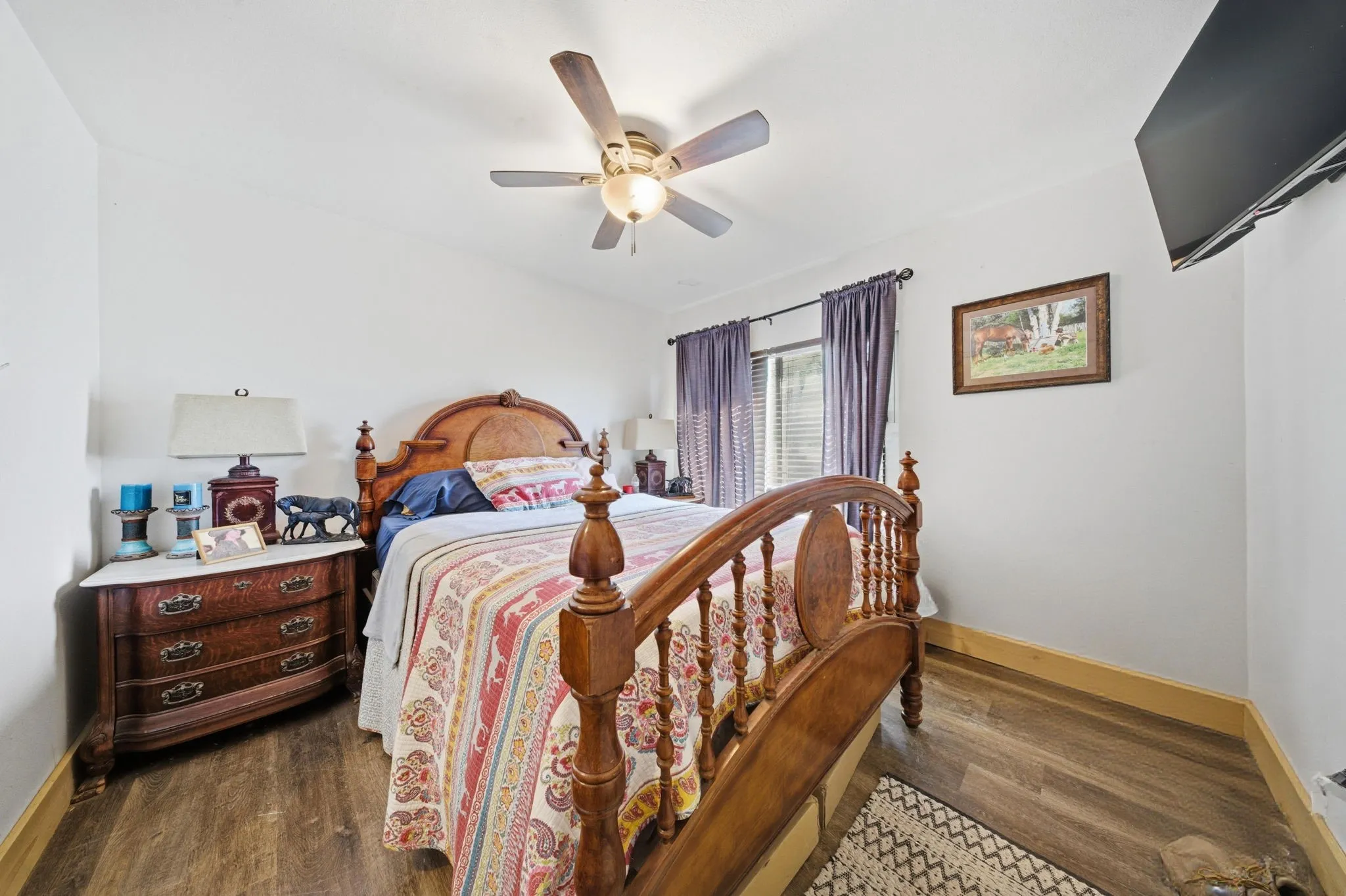 Single Family Residence For Sale in Cooke County , 10642 Fm 902, Collinsville, Texas 76233, 2 Bedrooms, 1 Bathroom, Garage spaces, 772 Sqft, built in 1950, Preowned, Price $1,000,000, mls#21231611, Real Estate Agent in Collinsville, Homes For Sale in Cooke county, Homes For Sale in Collinsville, Realtor in Collinsville Texas, Real Estate Brokerage Independent Realty Texas, Luminita Cordes Realtor