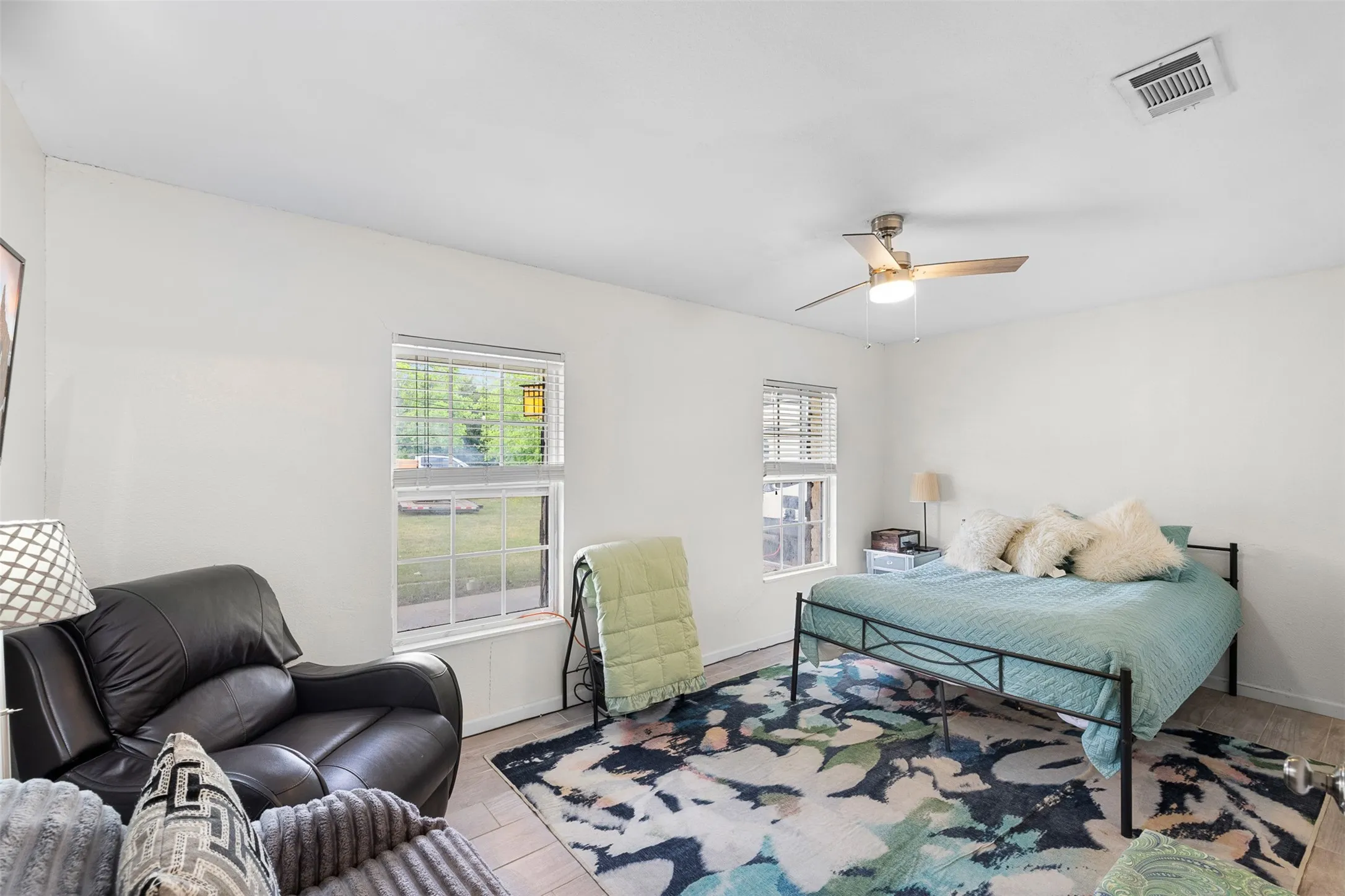 Farm For Sale in Mc Lennan County , 203 Saffle Road, Robinson, Texas 76706, 3 Bedrooms, 2 Bathrooms, Garage spaces, 1,680 Sqft, built in 2001, Preowned, Price $514,900, mls#21234425, Real Estate Agent in Robinson, Homes For Sale in Mc Lennan county, Homes For Sale in Robinson, Realtor in Robinson Texas, Real Estate Brokerage Independent Realty Texas, Luminita Cordes Realtor