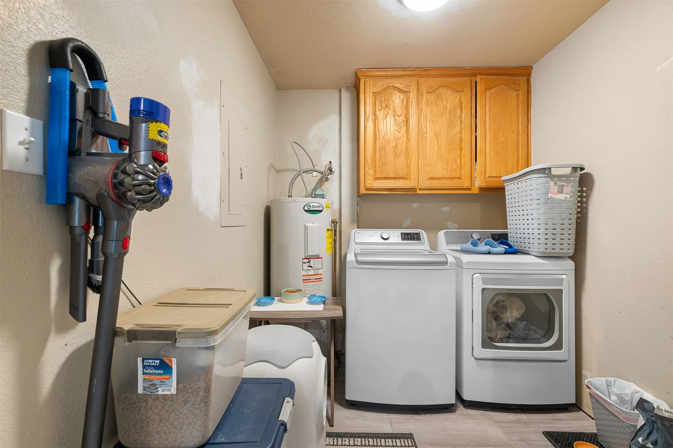 Farm For Sale in Mc Lennan County , 203 Saffle Road, Robinson, Texas 76706, 3 Bedrooms, 2 Bathrooms, Garage spaces, 1,680 Sqft, built in 2001, Preowned, Price $514,900, mls#21234425, Real Estate Agent in Robinson, Homes For Sale in Mc Lennan county, Homes For Sale in Robinson, Realtor in Robinson Texas, Real Estate Brokerage Independent Realty Texas, Luminita Cordes Realtor