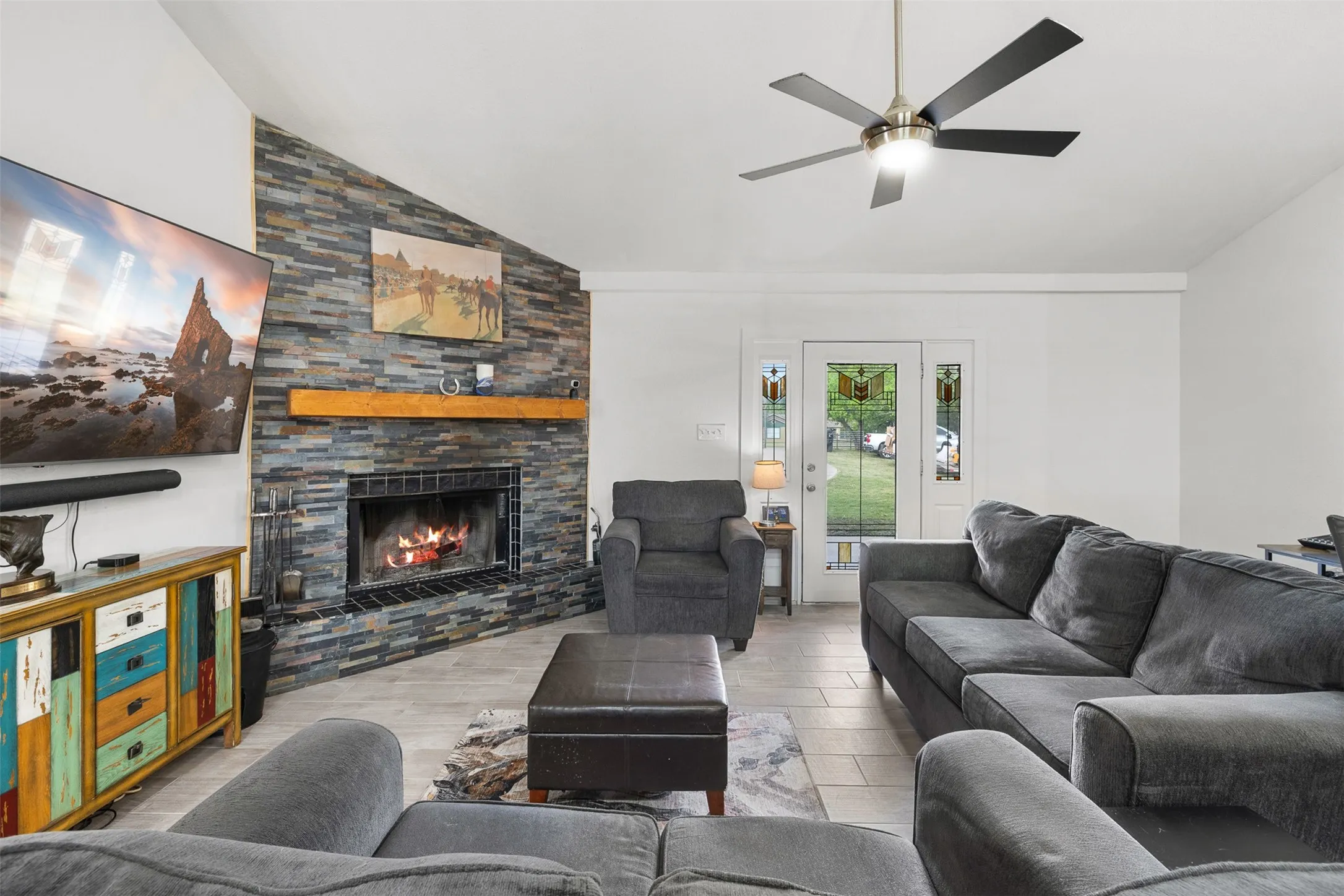 Farm For Sale in Mc Lennan County , 203 Saffle Road, Robinson, Texas 76706, 3 Bedrooms, 2 Bathrooms, Garage spaces, 1,680 Sqft, built in 2001, Preowned, Price $514,900, mls#21234425, Real Estate Agent in Robinson, Homes For Sale in Mc Lennan county, Homes For Sale in Robinson, Realtor in Robinson Texas, Real Estate Brokerage Independent Realty Texas, Luminita Cordes Realtor