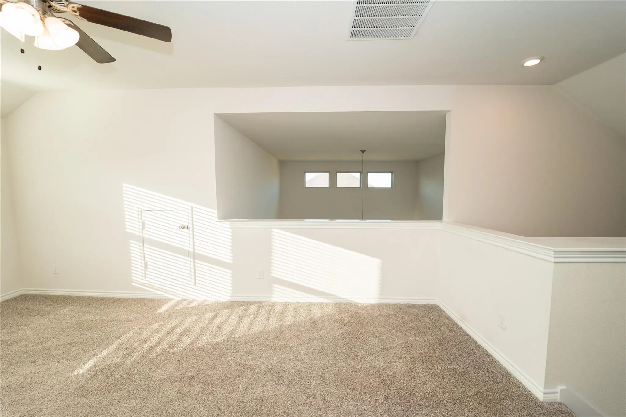 Single Family Residence For Sale in Collin County , 518 Saddle Club Way, Princeton, Texas 75407, 4 Bedroom, 3 Bathroom, 2 Garage spaces, 2,193 Sqft, built in 2020, Preowned, mls#21235189, Real Estate Agent in Princeton, Homes For Sale in Collin county, Homes For Sale in Princeton, Realtor in Princeton Texas, Real Estate Brokerage Independent Realty Texas, Luminita Cordes Realtor