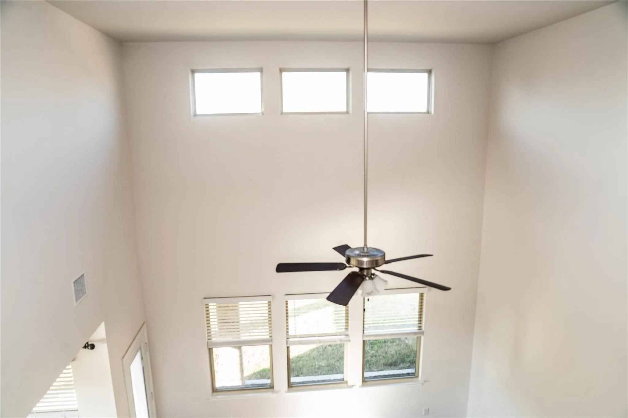 Single Family Residence For Sale in Collin County , 518 Saddle Club Way, Princeton, Texas 75407, 4 Bedroom, 3 Bathroom, 2 Garage spaces, 2,193 Sqft, built in 2020, Preowned, mls#21235189, Real Estate Agent in Princeton, Homes For Sale in Collin county, Homes For Sale in Princeton, Realtor in Princeton Texas, Real Estate Brokerage Independent Realty Texas, Luminita Cordes Realtor