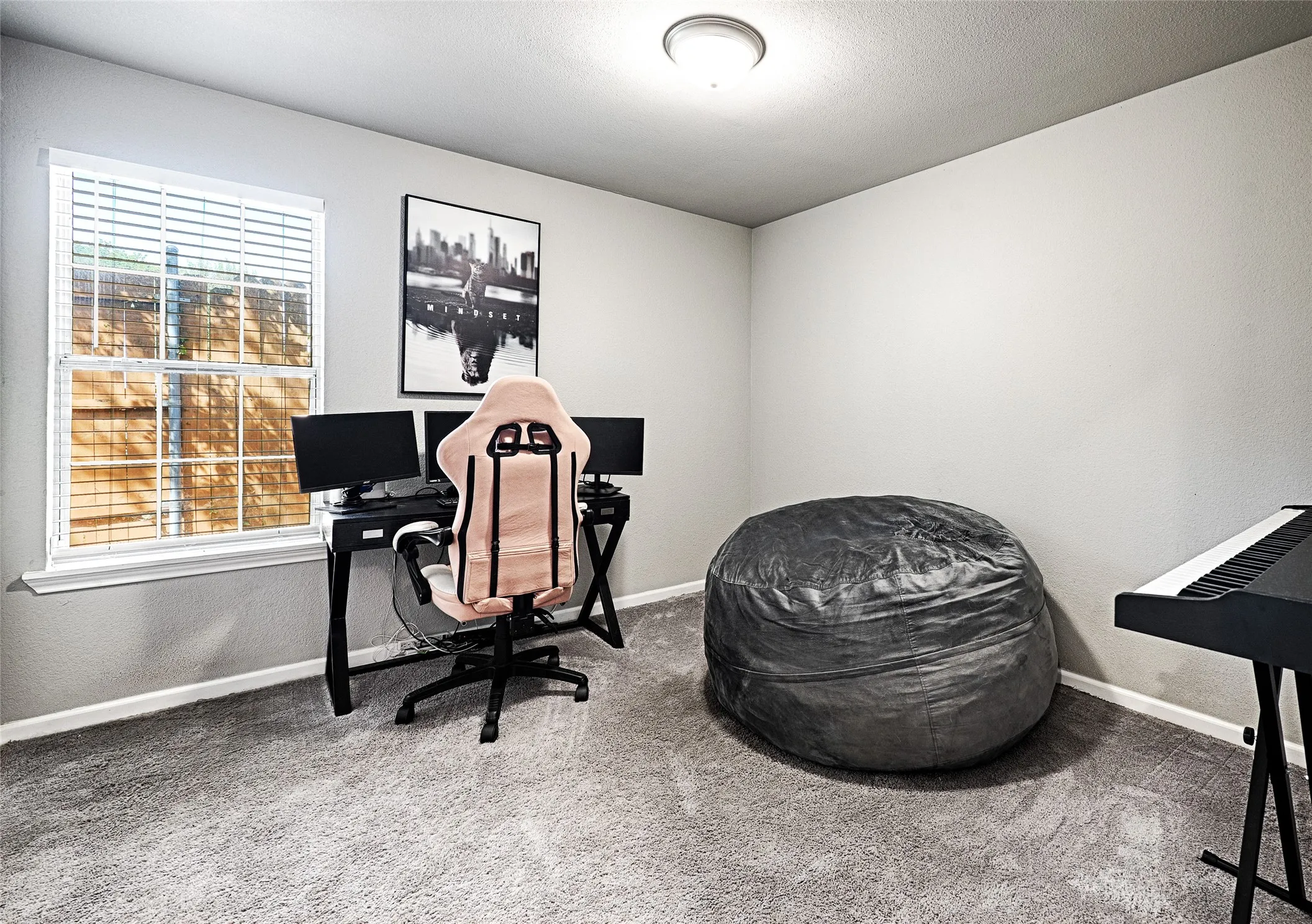 Single Family Residence For Sale in Dallas County , 2604 Birmingham Avenue, Dallas, Texas 75215, 3 Bedroom, 2 Bathroom, Garage spaces, 1,196 Sqft, built in 1998, mls#21229311, Real Estate Agent in Dallas, Homes For Sale in Dallas county, Homes For Sale in Dallas, Realtor in Dallas Texas, Real Estate Brokerage Independent Realty Texas, Luminita Cordes Realtor