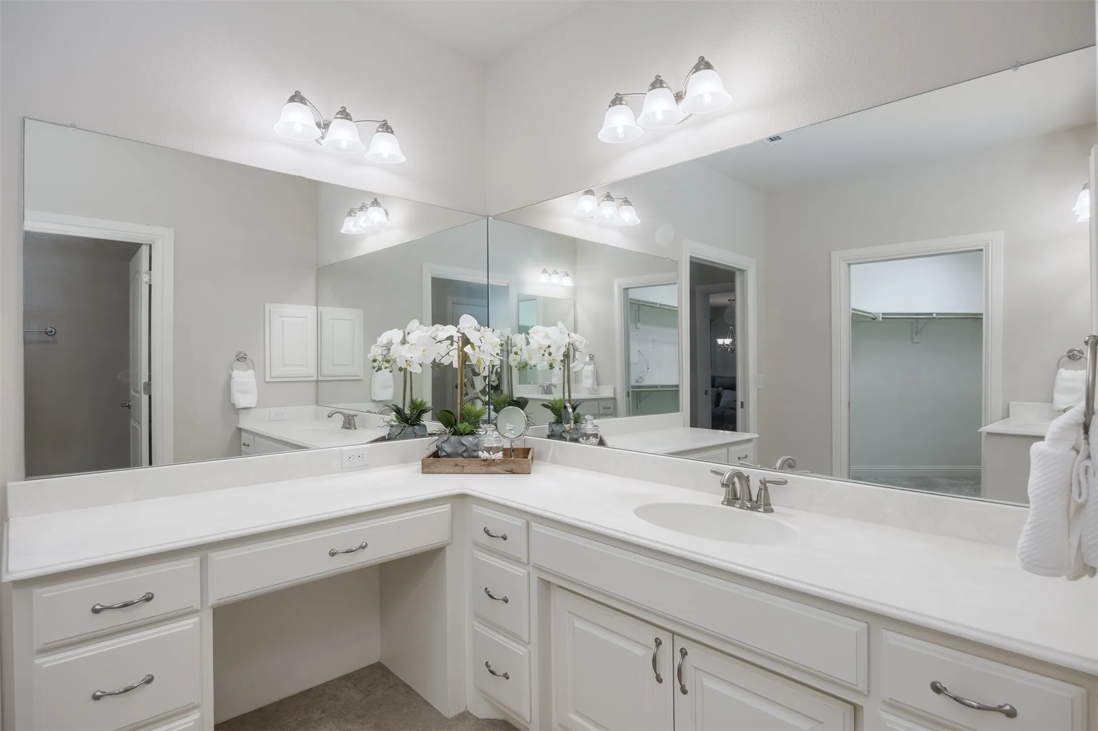 Single Family Residence For Sale in Collin County , 205 Terra Verde Lane, Mc Kinney, Texas 75069, 2 Bedroom, 2 Bathroom, 2 Garage spaces, 1,498 Sqft, built in 2013, Preowned, mls#21230518, Real Estate Agent in Mc Kinney, Homes For Sale in Collin county, Homes For Sale in Mc Kinney, Realtor in Mc Kinney Texas, Real Estate Brokerage Independent Realty Texas, Luminita Cordes Realtor