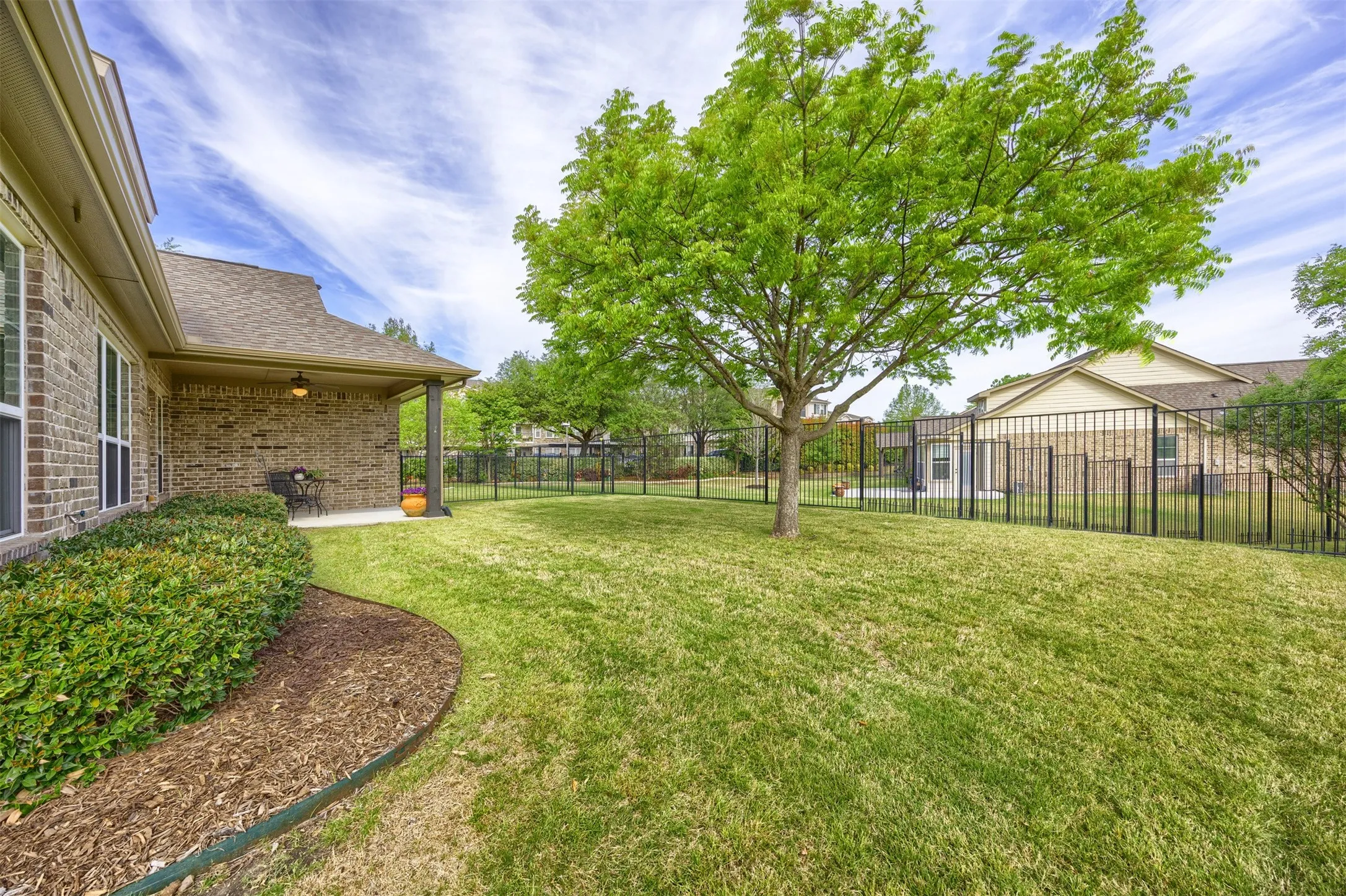 Single Family Residence For Sale in Collin County , 205 Terra Verde Lane, Mc Kinney, Texas 75069, 2 Bedroom, 2 Bathroom, 2 Garage spaces, 1,498 Sqft, built in 2013, Preowned, mls#21230518, Real Estate Agent in Mc Kinney, Homes For Sale in Collin county, Homes For Sale in Mc Kinney, Realtor in Mc Kinney Texas, Real Estate Brokerage Independent Realty Texas, Luminita Cordes Realtor