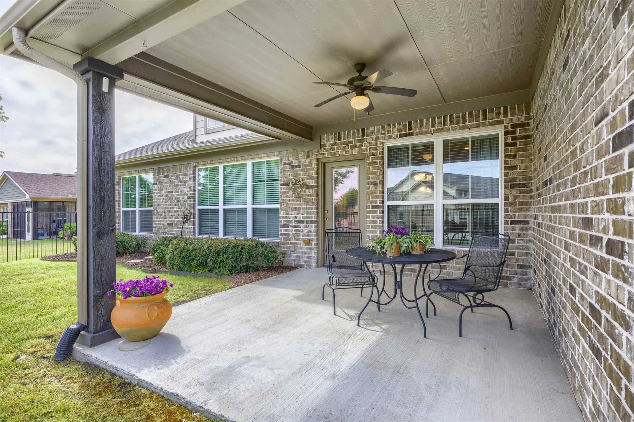 Single Family Residence For Sale in Collin County , 205 Terra Verde Lane, Mc Kinney, Texas 75069, 2 Bedroom, 2 Bathroom, 2 Garage spaces, 1,498 Sqft, built in 2013, Preowned, mls#21230518, Real Estate Agent in Mc Kinney, Homes For Sale in Collin county, Homes For Sale in Mc Kinney, Realtor in Mc Kinney Texas, Real Estate Brokerage Independent Realty Texas, Luminita Cordes Realtor