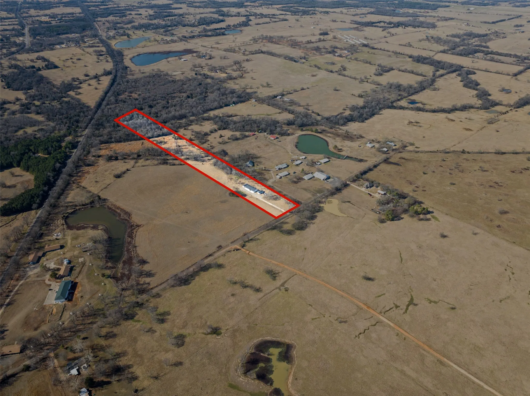 Single Family Residence For Sale in Hopkins County , 236 County Road 2391, Pickton, Texas 75471, 6 Bedroom, 4 Bathroom, Garage spaces, 3,566 Sqft, built in 1992, Price $539,000, mls#21235194, Real Estate Agent in Pickton, Homes For Sale in Hopkins county, Homes For Sale in Pickton, Realtor in Pickton Texas, Real Estate Brokerage Independent Realty Texas, Luminita Cordes Realtor