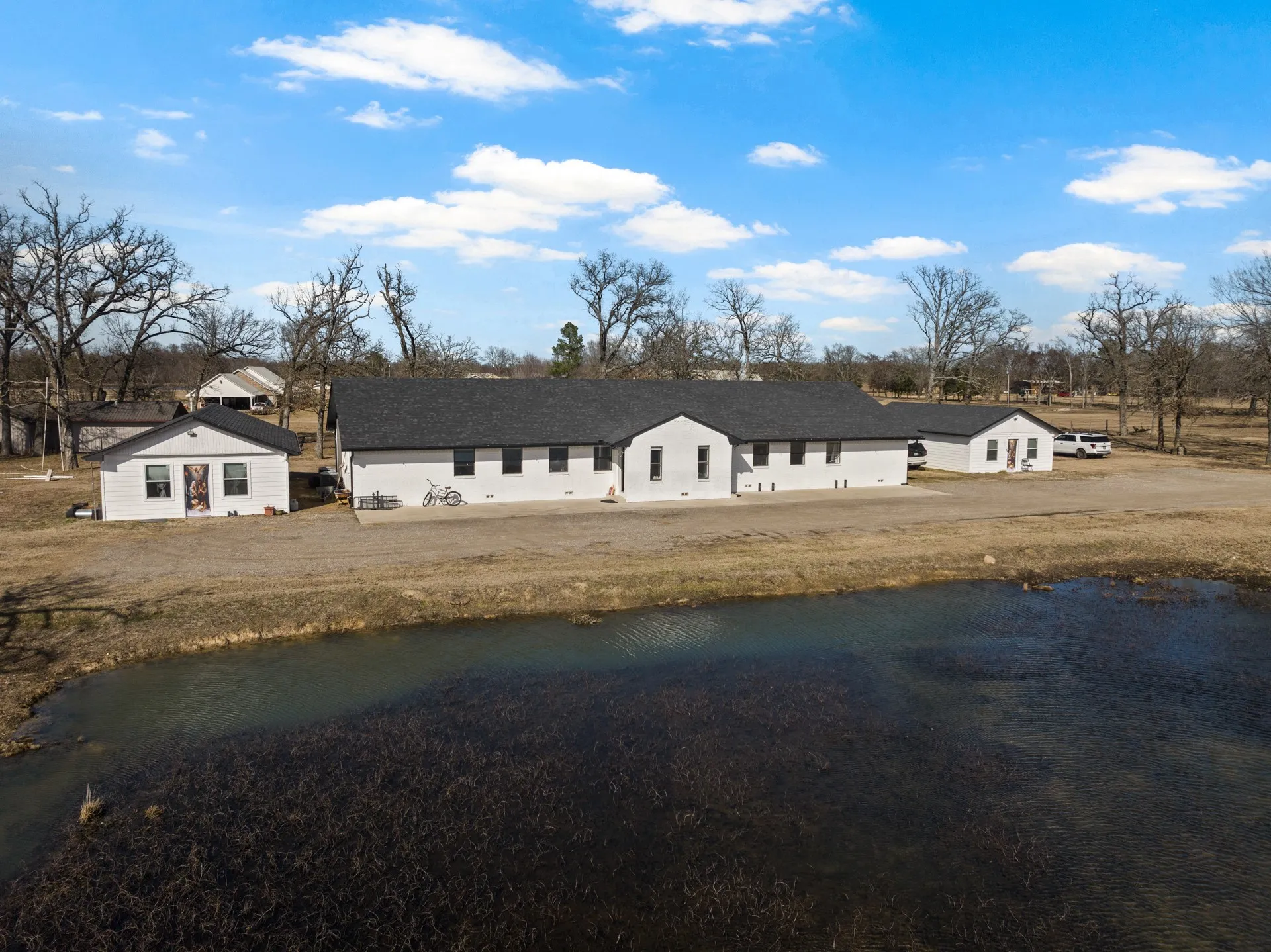Single Family Residence For Sale in Hopkins County , 236 County Road 2391, Pickton, Texas 75471, 6 Bedroom, 4 Bathroom, Garage spaces, 3,566 Sqft, built in 1992, Price $539,000, mls#21235194, Real Estate Agent in Pickton, Homes For Sale in Hopkins county, Homes For Sale in Pickton, Realtor in Pickton Texas, Real Estate Brokerage Independent Realty Texas, Luminita Cordes Realtor