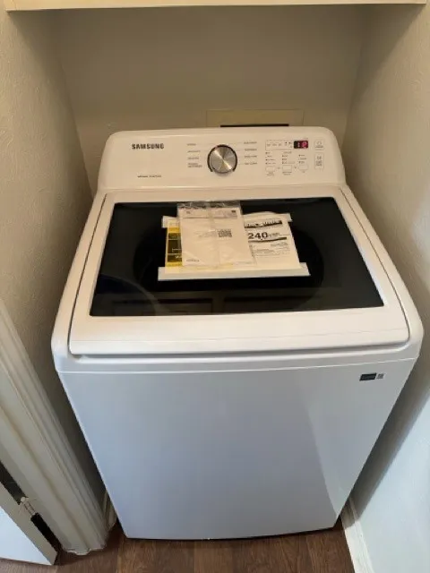 Duplex For Rent in Denton County , 1302 Crescent Street, Denton, Texas 76201, 2 Bedroom, 2 Bathroom, Garage spaces, 1,266 Sqft, built in 1980, Preowned, mls#21235231, Real Estate Agent in Denton, Homes For Rent in Denton county, Homes For Rent in Denton, Realtor in Denton Texas, Real Estate Brokerage Independent Realty Texas, Luminita Cordes Realtor