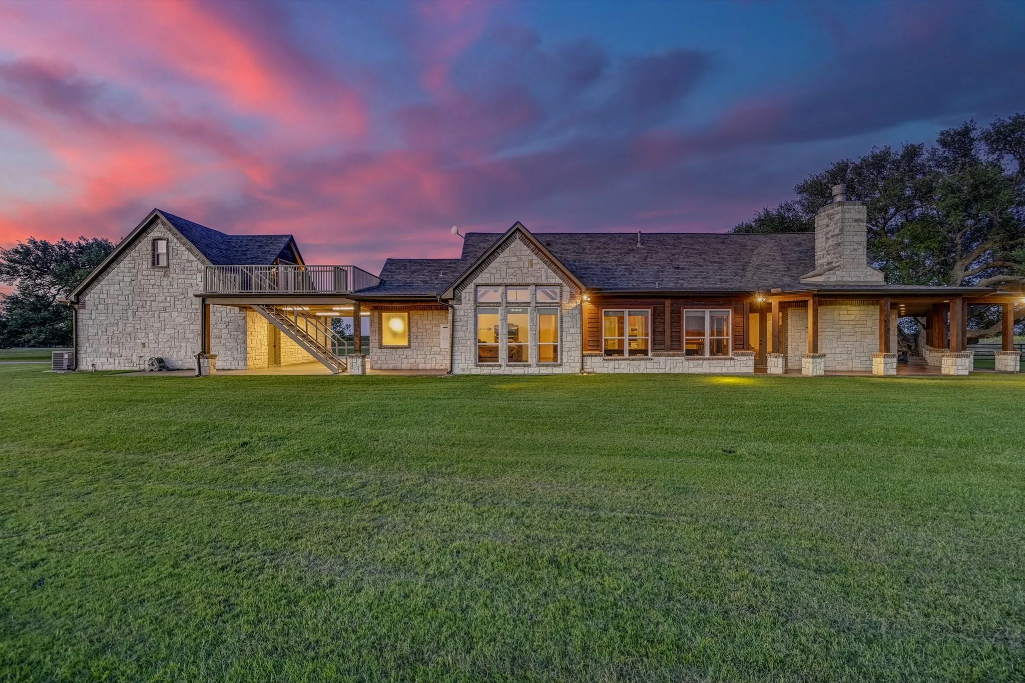 Farm For Sale in Brown County , 18601 CR 214, Brookesmith, Texas 76827, 6 Bedroom, 6 Bathroom, 2 Garage spaces, 5,649 Sqft, built in 2007, Preowned, mls#21201125, Real Estate Agent in Brookesmith, Homes For Sale in Brown county, Homes For Sale in Brookesmith, Realtor in Brookesmith Texas, Real Estate Brokerage Independent Realty Texas, Luminita Cordes Realtor