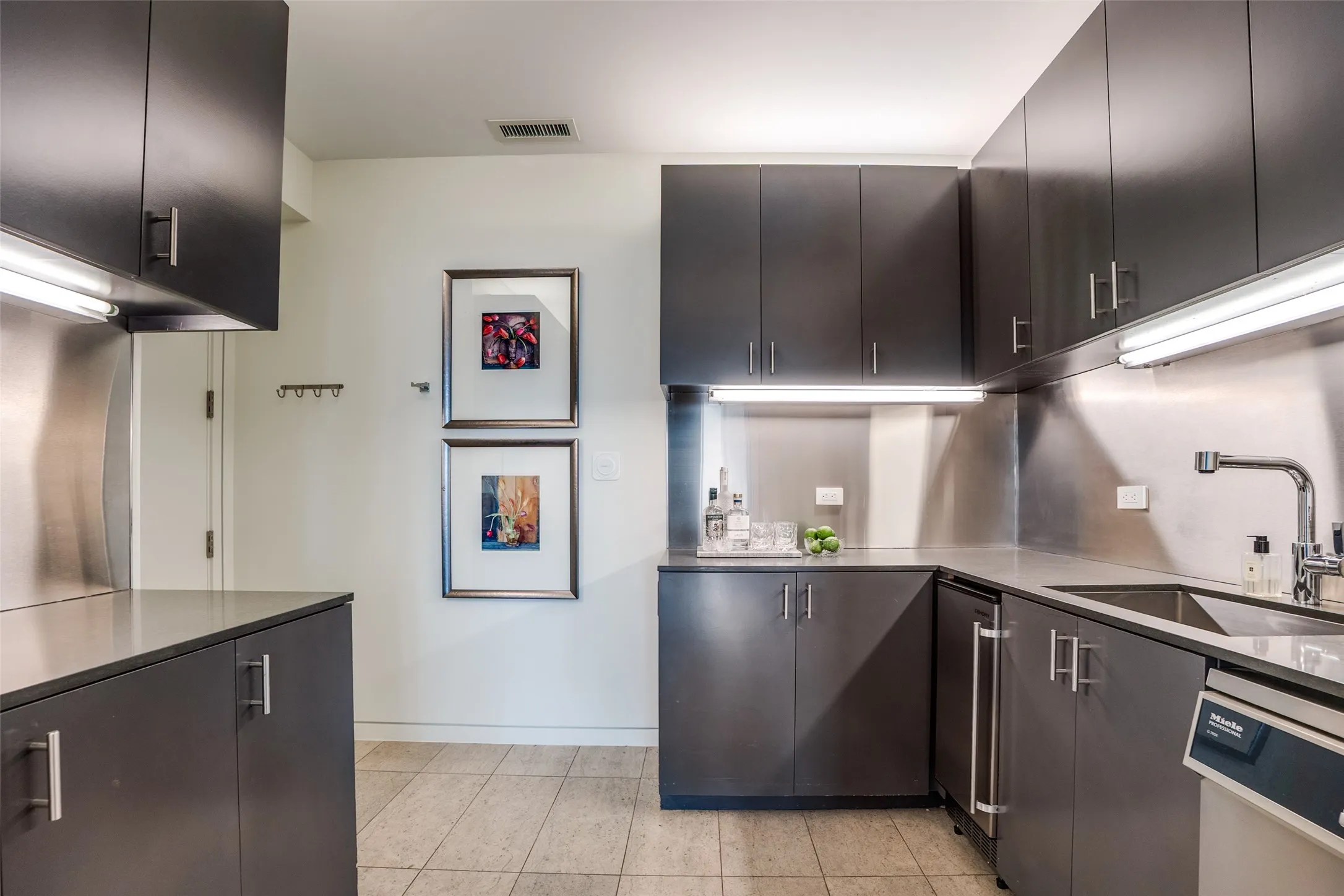 Butler's Pantry