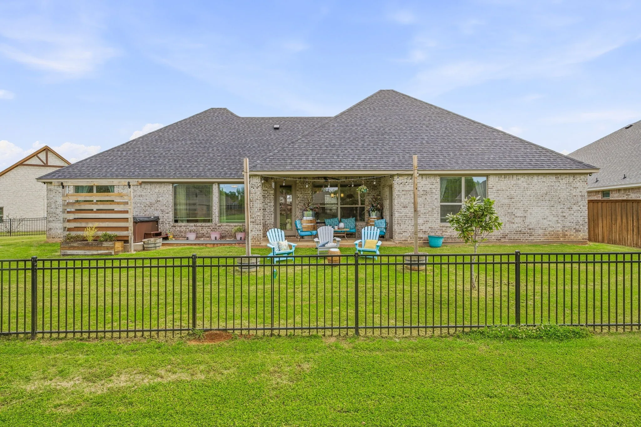 Single Family Residence For Sale in Erath County , 191 Crenshaw Court, Stephenville, Texas 76401, 4 Bedroom, 2 Bathroom, 2 Garage spaces, 2,293 Sqft, built in 2022, Preowned, Price $516,000, mls#21232813, Real Estate Agent in Stephenville, Homes For Sale in Erath county, Homes For Sale in Stephenville, Realtor in Stephenville Texas, Real Estate Brokerage Independent Realty Texas, Luminita Cordes Realtor