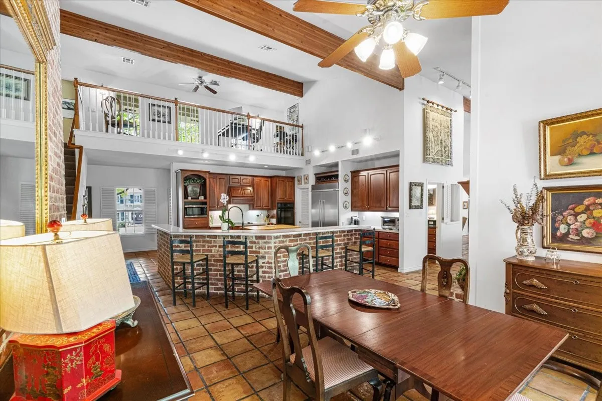 Single Family Residence For Sale in Navarro County , 602 Mills Place, Corsicana, Texas 75110, 4 Bedroom, 4 Bathroom, 2 Garage spaces, 4,232 Sqft, built in 1993, Preowned, Price $900,000, mls#21234960, Real Estate Agent in Corsicana, Homes For Sale in Navarro county, Homes For Sale in Corsicana, Realtor in Corsicana Texas, Real Estate Brokerage Independent Realty Texas, Luminita Cordes Realtor