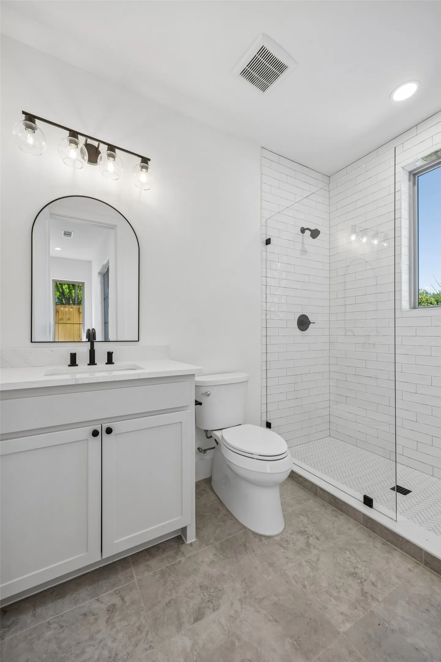 Single Family Residence For Sale in Dallas County , 11131 Hillcrest Road, Dallas, Texas 75230, 5 Bedroom, 6 Bathroom, 2 Garage spaces, 4,216 Sqft, built in 2025, mls#21232108, Real Estate Agent in Dallas, Homes For Sale in Dallas county, Homes For Sale in Dallas, Realtor in Dallas Texas, Real Estate Brokerage Independent Realty Texas, Luminita Cordes Realtor