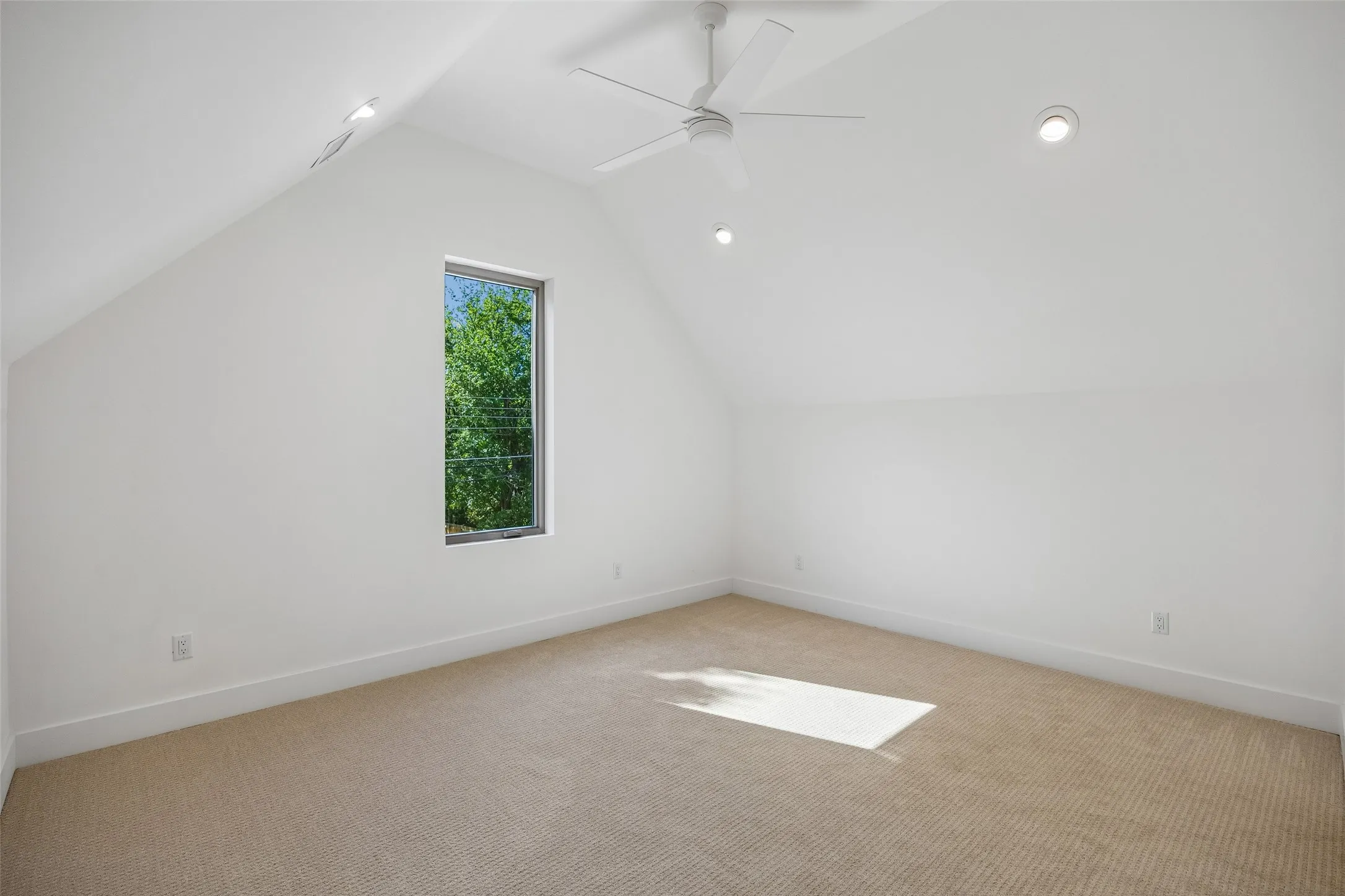 Single Family Residence For Sale in Dallas County , 11131 Hillcrest Road, Dallas, Texas 75230, 5 Bedroom, 6 Bathroom, 2 Garage spaces, 4,216 Sqft, built in 2025, mls#21232108, Real Estate Agent in Dallas, Homes For Sale in Dallas county, Homes For Sale in Dallas, Realtor in Dallas Texas, Real Estate Brokerage Independent Realty Texas, Luminita Cordes Realtor