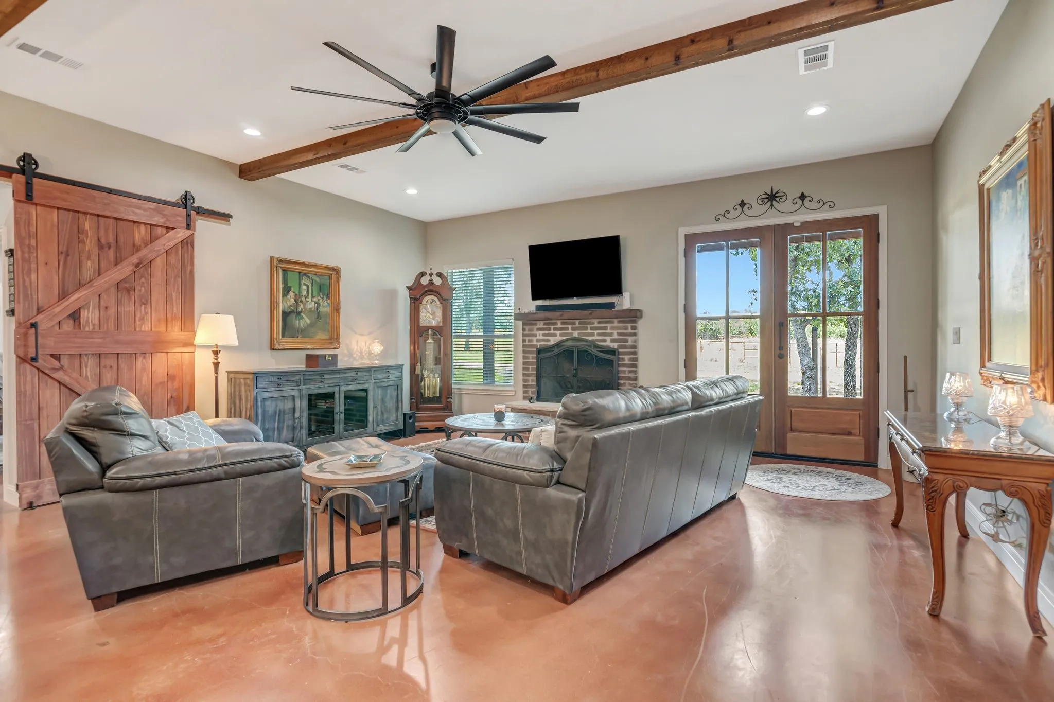Single Family Residence For Sale in Wise County , 129 Whiskey Ranch Road, Runaway Bay, Texas 76426, 3 Bedroom, 2 Bathroom, 3 Garage spaces, 2,049 Sqft, built in 2023, Preowned, mls#21234207, Real Estate Agent in Runaway Bay, Homes For Sale in Wise county, Homes For Sale in Runaway Bay, Realtor in Runaway Bay Texas, Real Estate Brokerage Independent Realty Texas, Luminita Cordes Realtor