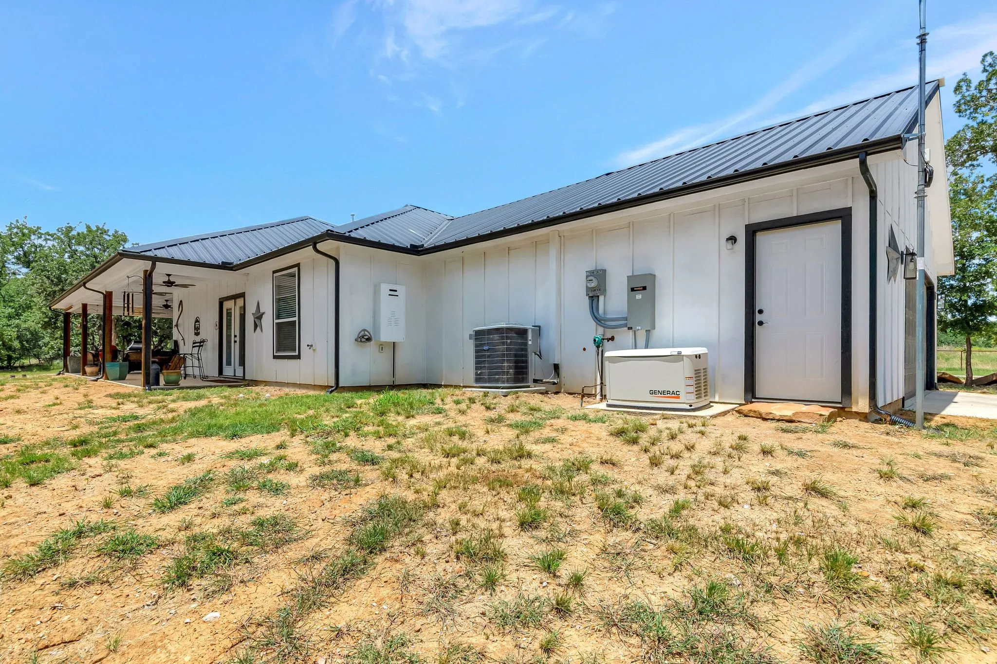 Single Family Residence For Sale in Wise County , 129 Whiskey Ranch Road, Runaway Bay, Texas 76426, 3 Bedroom, 2 Bathroom, 3 Garage spaces, 2,049 Sqft, built in 2023, Preowned, mls#21234207, Real Estate Agent in Runaway Bay, Homes For Sale in Wise county, Homes For Sale in Runaway Bay, Realtor in Runaway Bay Texas, Real Estate Brokerage Independent Realty Texas, Luminita Cordes Realtor