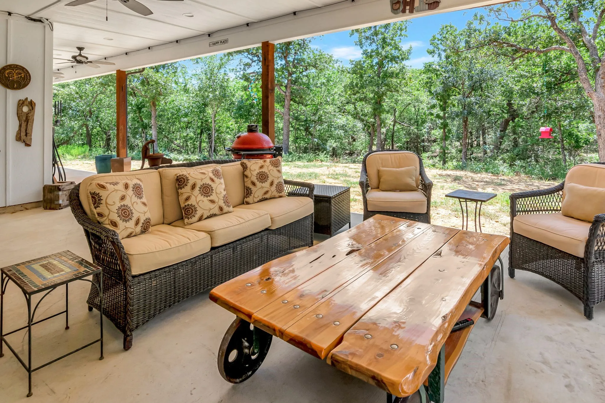 Single Family Residence For Sale in Wise County , 129 Whiskey Ranch Road, Runaway Bay, Texas 76426, 3 Bedroom, 2 Bathroom, 3 Garage spaces, 2,049 Sqft, built in 2023, Preowned, mls#21234207, Real Estate Agent in Runaway Bay, Homes For Sale in Wise county, Homes For Sale in Runaway Bay, Realtor in Runaway Bay Texas, Real Estate Brokerage Independent Realty Texas, Luminita Cordes Realtor
