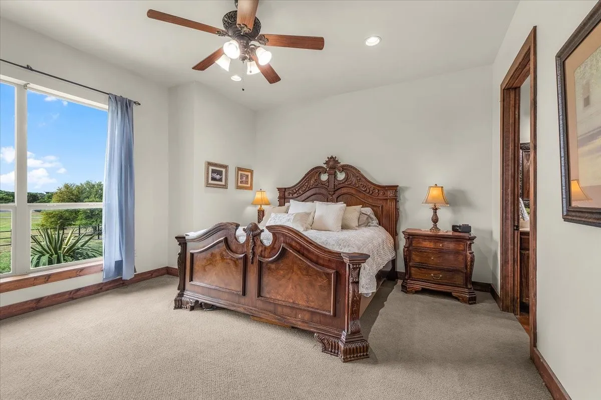 Single Family Residence For Sale in Parker County , 1145 Veal Station Road, Weatherford, Texas 76085, 4 Bedroom, 3 Bathroom, 4 Garage spaces, 3,071 Sqft, built in 2010, Preowned, mls#21235102, Real Estate Agent in Weatherford, Homes For Sale in Parker county, Homes For Sale in Weatherford, Realtor in Weatherford Texas, Real Estate Brokerage Independent Realty Texas, Luminita Cordes Realtor