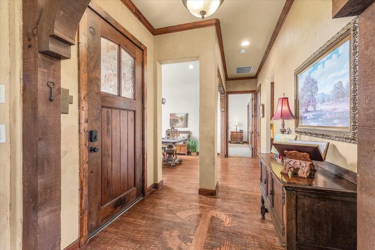 Single Family Residence For Sale in Parker County , 1145 Veal Station Road, Weatherford, Texas 76085, 4 Bedroom, 3 Bathroom, 4 Garage spaces, 3,071 Sqft, built in 2010, Preowned, mls#21235102, Real Estate Agent in Weatherford, Homes For Sale in Parker county, Homes For Sale in Weatherford, Realtor in Weatherford Texas, Real Estate Brokerage Independent Realty Texas, Luminita Cordes Realtor