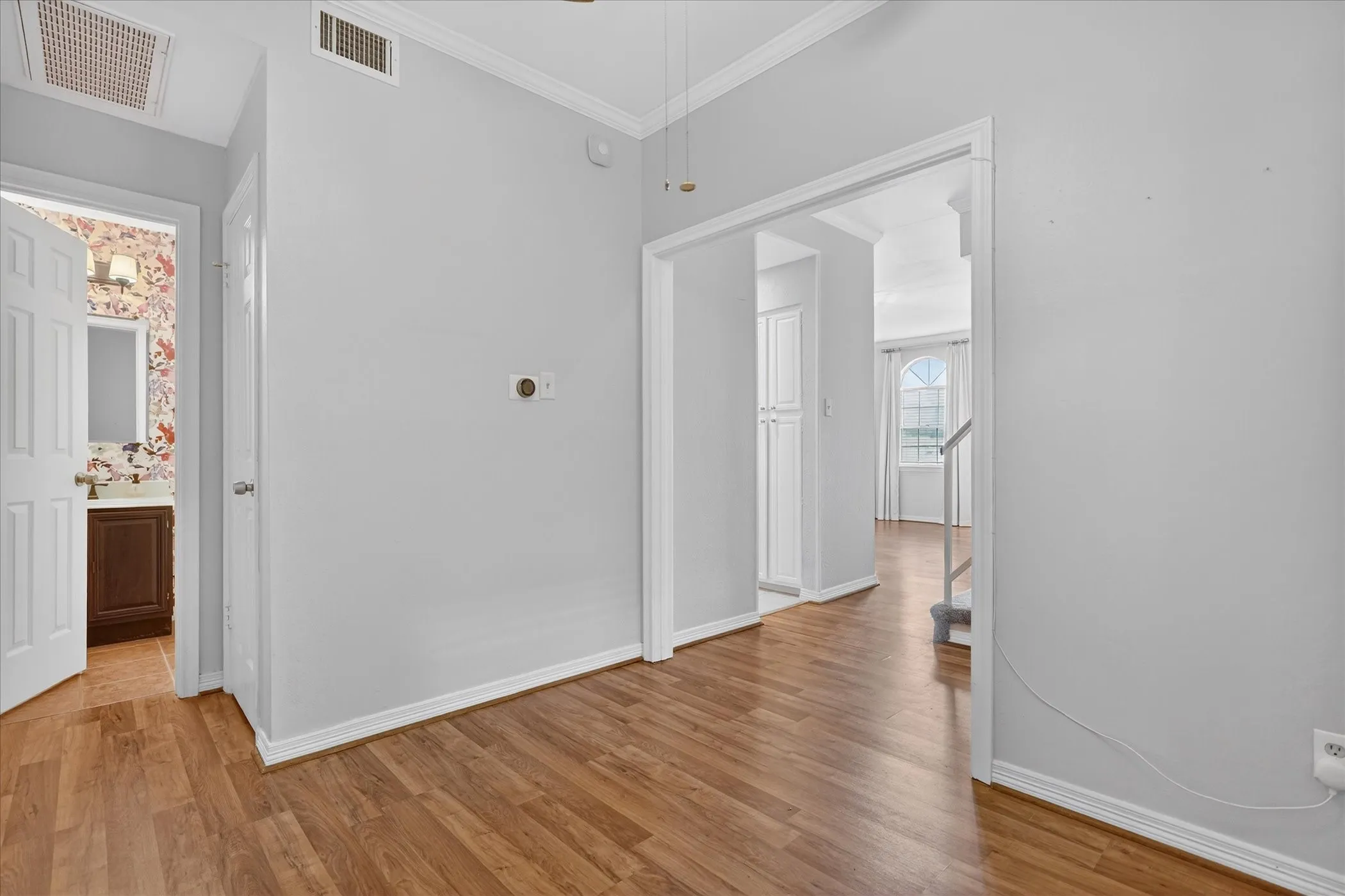 Condominium For Sale in Dallas County , 5325 Bent Tree Forest Drive 2237, Dallas, Texas 75248, 2 Bedroom, 3 Bathroom, 2 Garage spaces, 1,324 Sqft, built in 1983, Preowned, mls#21232433, Real Estate Agent in Dallas, Homes For Sale in Dallas county, Homes For Sale in Dallas, Realtor in Dallas Texas, Real Estate Brokerage Independent Realty Texas, Luminita Cordes Realtor