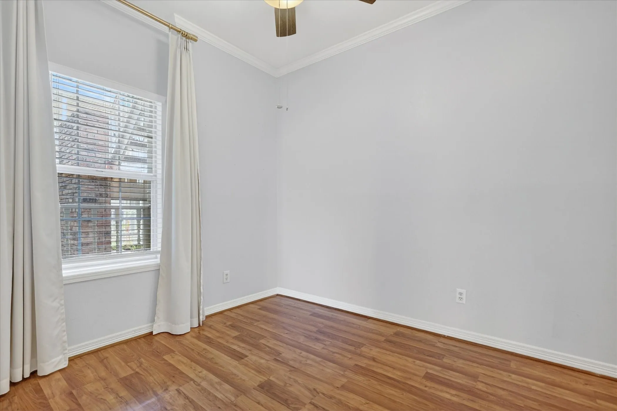 Condominium For Sale in Dallas County , 5325 Bent Tree Forest Drive 2237, Dallas, Texas 75248, 2 Bedroom, 3 Bathroom, 2 Garage spaces, 1,324 Sqft, built in 1983, Preowned, mls#21232433, Real Estate Agent in Dallas, Homes For Sale in Dallas county, Homes For Sale in Dallas, Realtor in Dallas Texas, Real Estate Brokerage Independent Realty Texas, Luminita Cordes Realtor