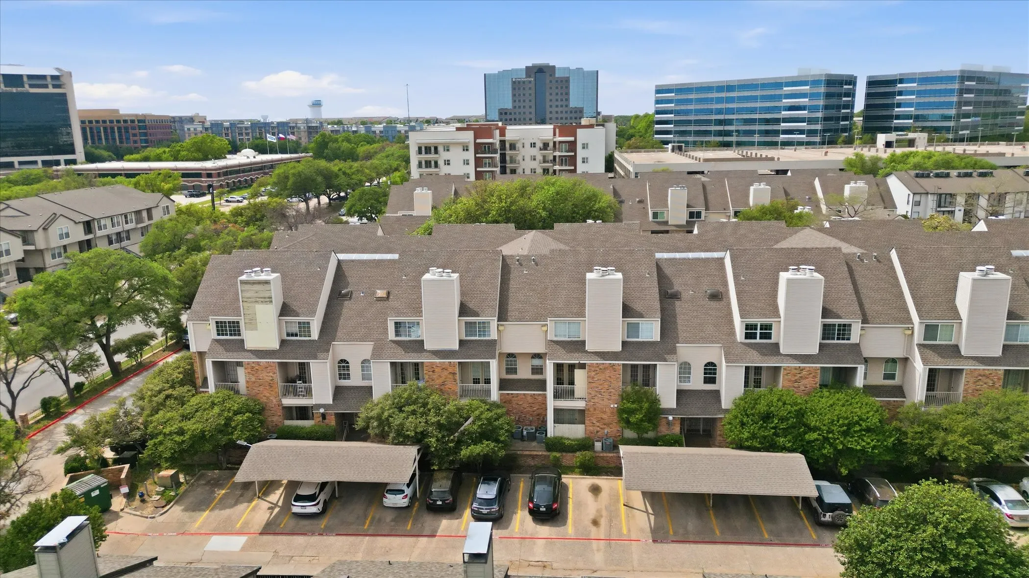 Condominium For Sale in Dallas County , 5325 Bent Tree Forest Drive 2237, Dallas, Texas 75248, 2 Bedroom, 3 Bathroom, 2 Garage spaces, 1,324 Sqft, built in 1983, Preowned, mls#21232433, Real Estate Agent in Dallas, Homes For Sale in Dallas county, Homes For Sale in Dallas, Realtor in Dallas Texas, Real Estate Brokerage Independent Realty Texas, Luminita Cordes Realtor