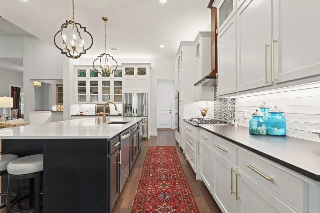 Single Family Residence For Sale in Smith County , 2926 Stewart Way, Tyler, Texas 75709, 3 Bedroom, 3 Bathroom, 3 Garage spaces, 3,615 Sqft, built in 2020, Preowned, mls#21235318, Real Estate Agent in Tyler, Homes For Sale in Smith county, Homes For Sale in Tyler, Realtor in Tyler Texas, Real Estate Brokerage Independent Realty Texas, Luminita Cordes Realtor