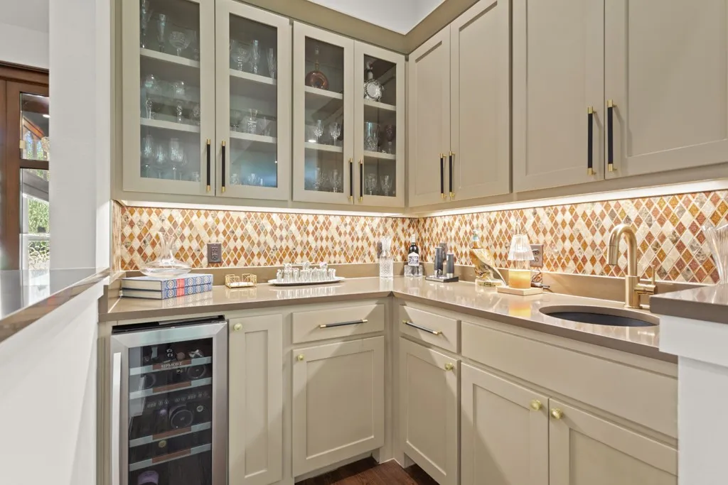 Single Family Residence For Sale in Smith County , 2926 Stewart Way, Tyler, Texas 75709, 3 Bedroom, 3 Bathroom, 3 Garage spaces, 3,615 Sqft, built in 2020, Preowned, mls#21235318, Real Estate Agent in Tyler, Homes For Sale in Smith county, Homes For Sale in Tyler, Realtor in Tyler Texas, Real Estate Brokerage Independent Realty Texas, Luminita Cordes Realtor